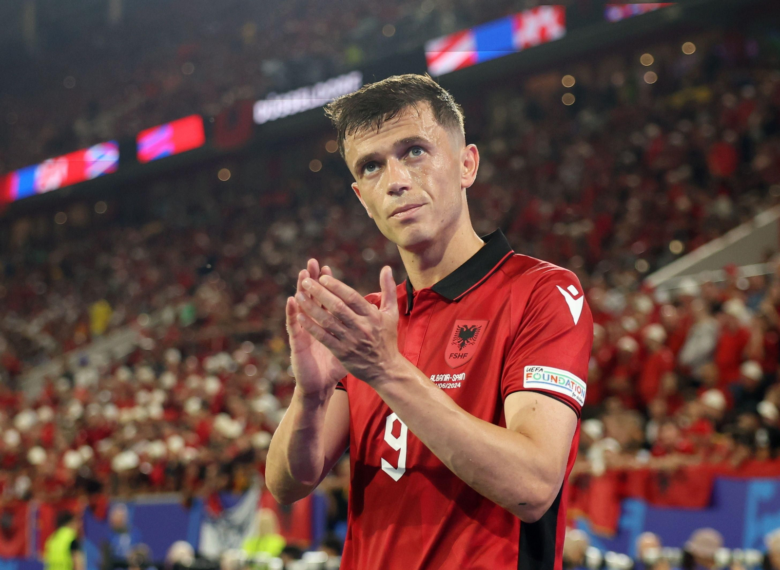 Las fotos del Albania - España