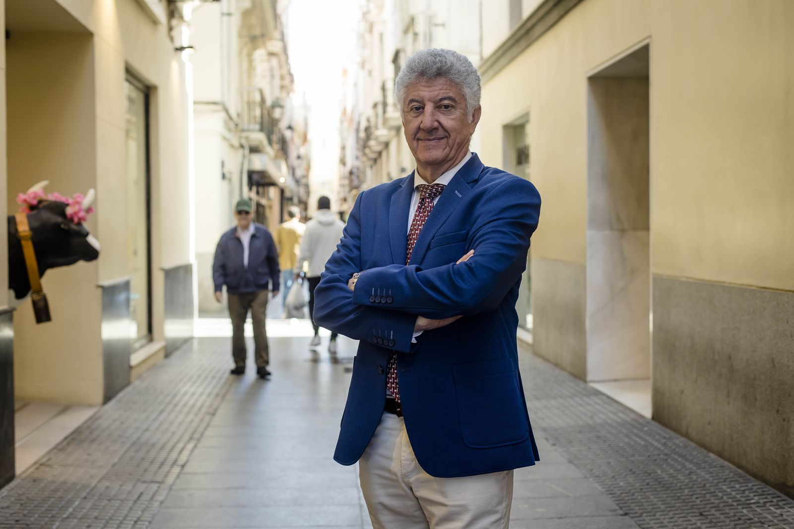 Manuel Luna, presidente de Fedeco, posa en las calles del centro comercial abierto de Cádiz.