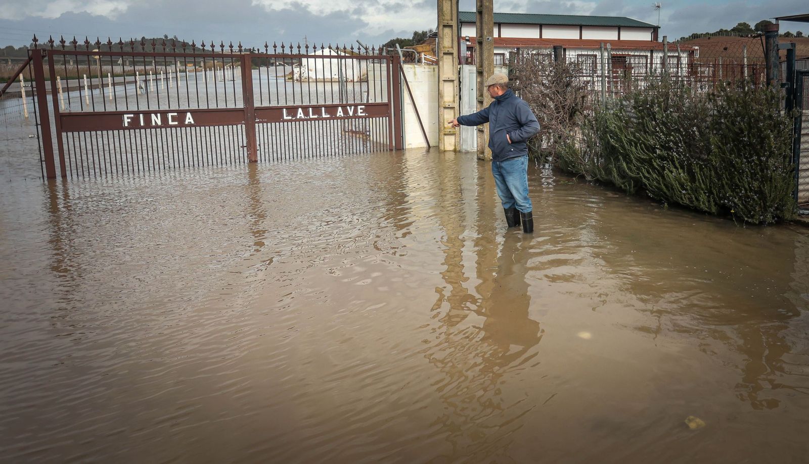 Intensa jornada en las zonas inundadas de Jerez, en imágenes
