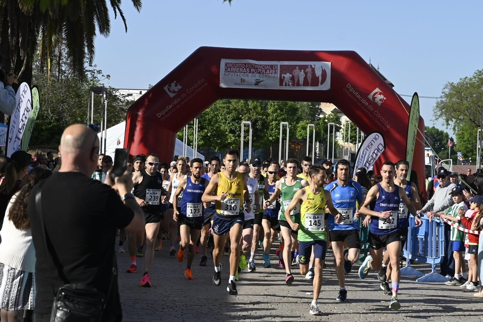 Las mejores fotos de la XXII Carrera Popular Puente Romano de Córdoba Las mejores fotos de la XXII Carrera Popular Puente Romano de Córdoba