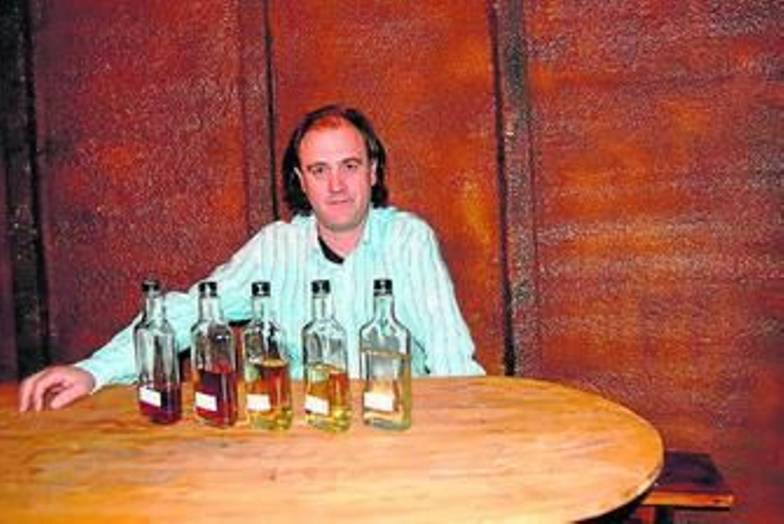 Hay una gran variedad de licores y bebidas.