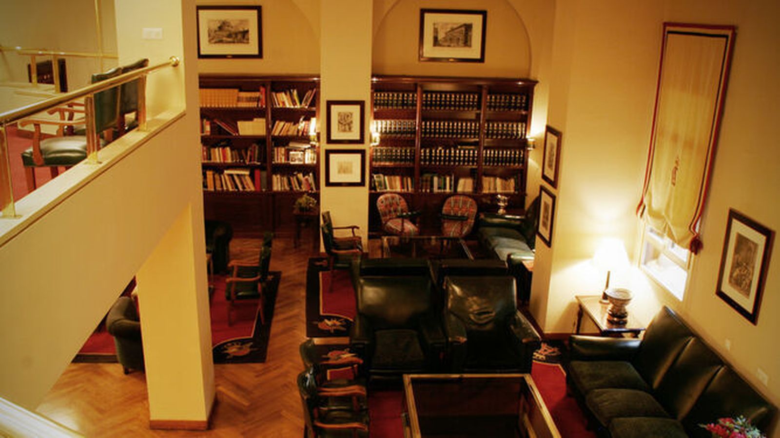 Interior de la sede del Aero en la Avenida de la Constitución