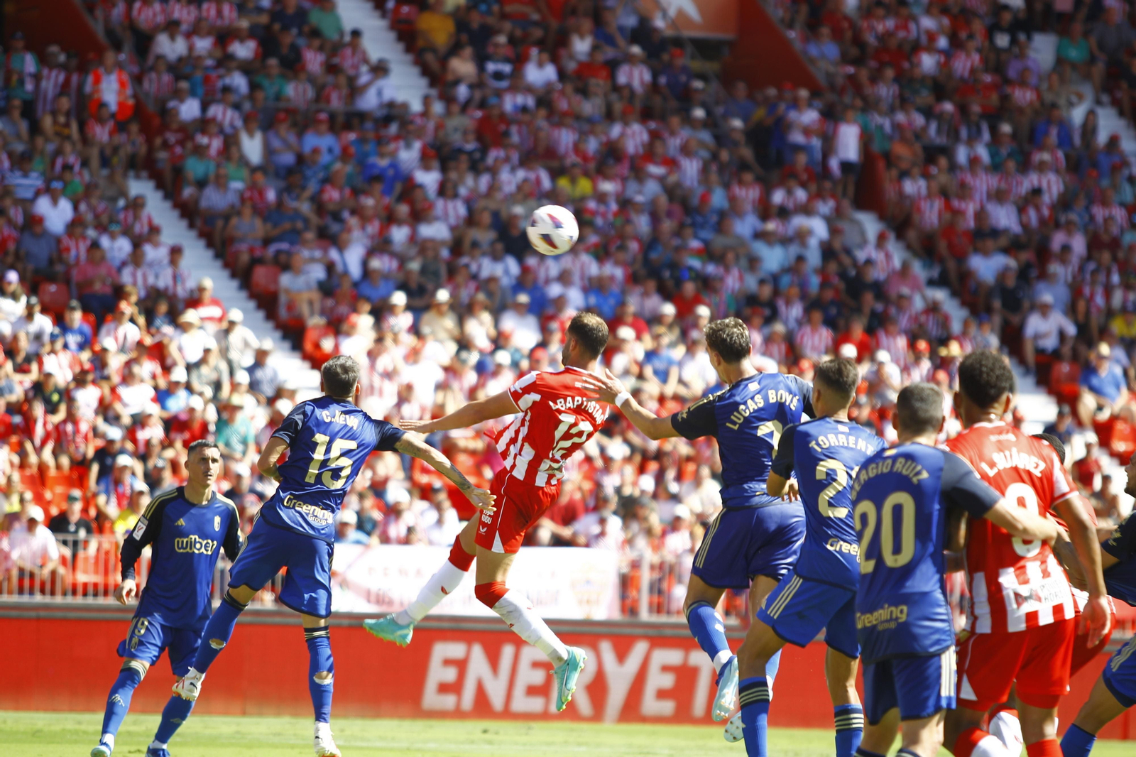 Imágenes del empate a 3 de la U.D. Almería y el Granada C.F.
