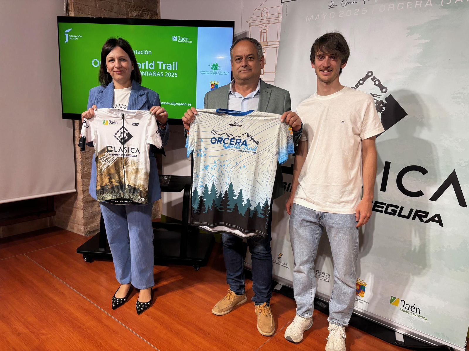 Isabel Uceda, Juan Francisco Fernández y Mario Vilches, en la presentación de mabos eventos.
