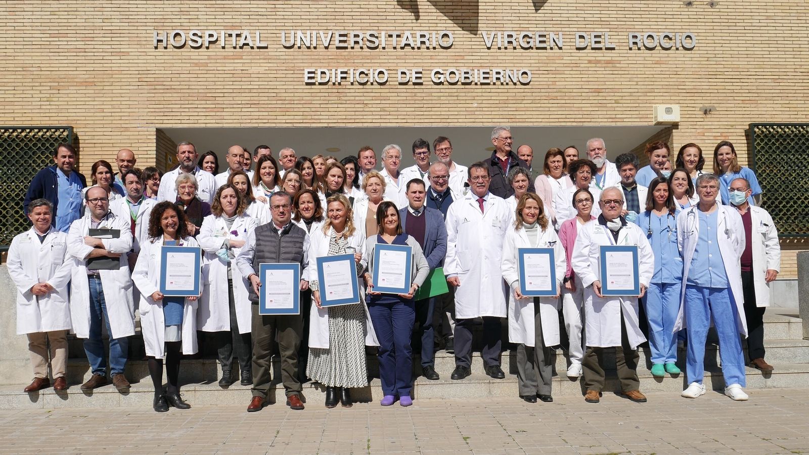 Acto de entrega de los certificados de calidad por parte de la ACSA, en el Virgen del Rocío.