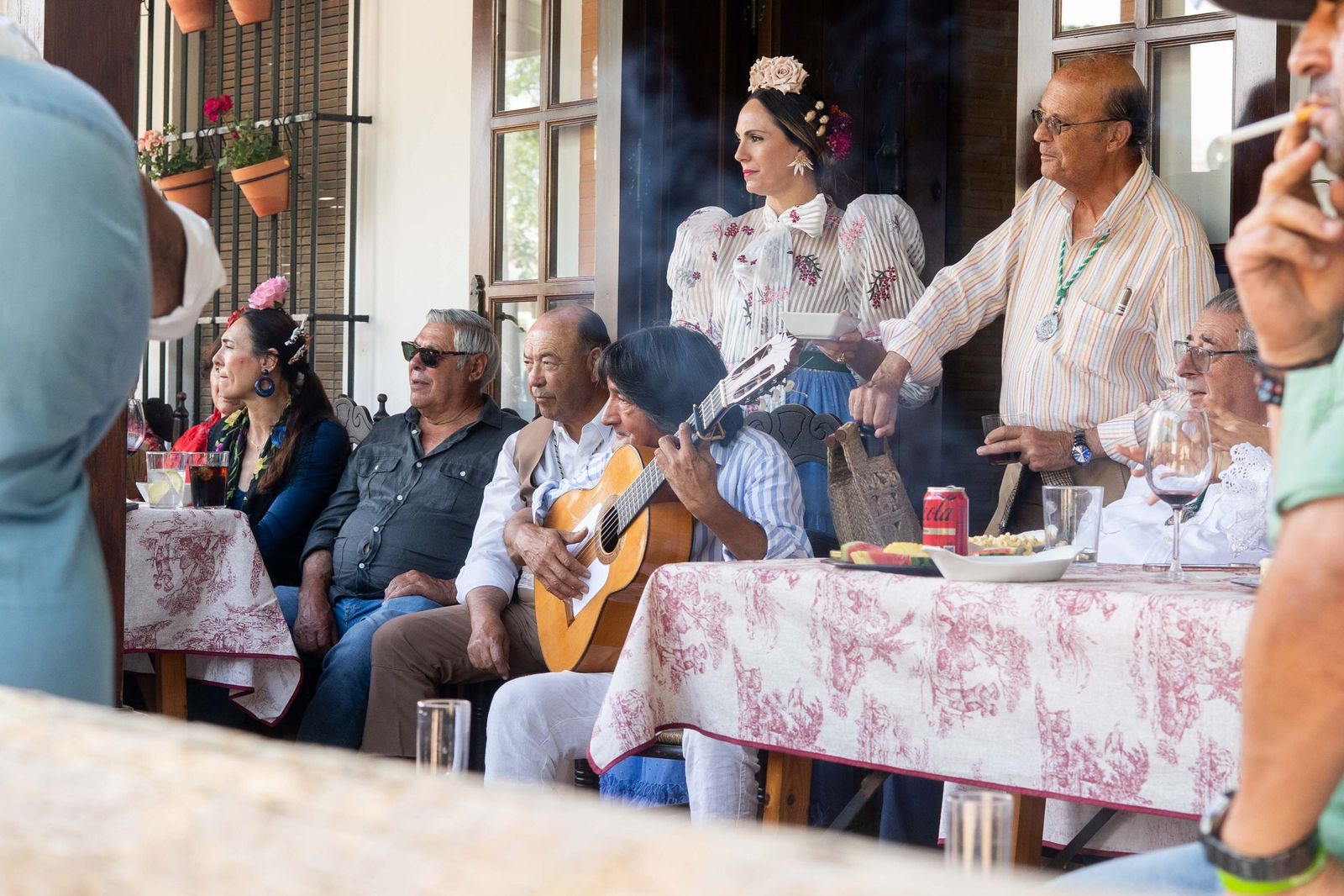 El ambiente en El Rocío durante la tarde del domingo, en fotografías