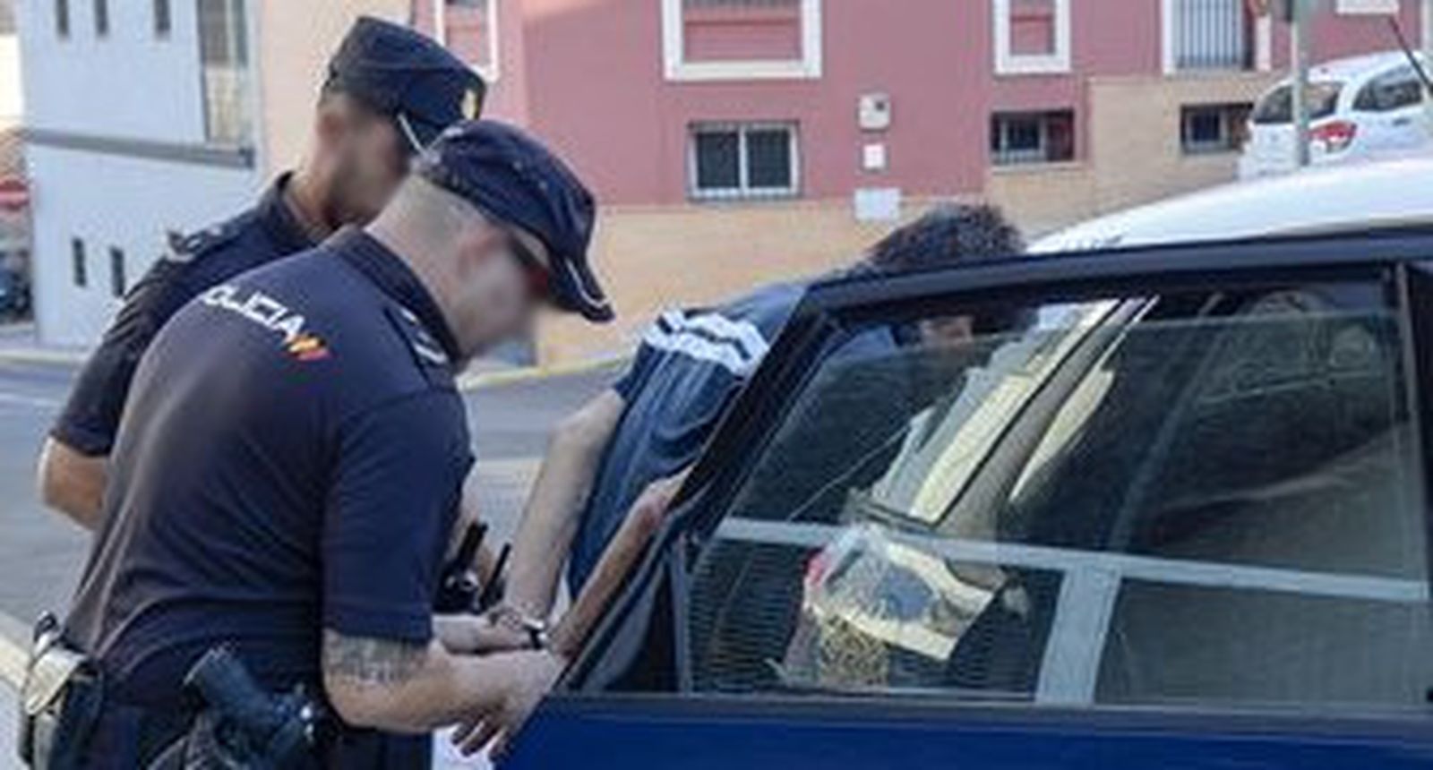 El juez envía a prisión al hombre que acuchilló a su hermano