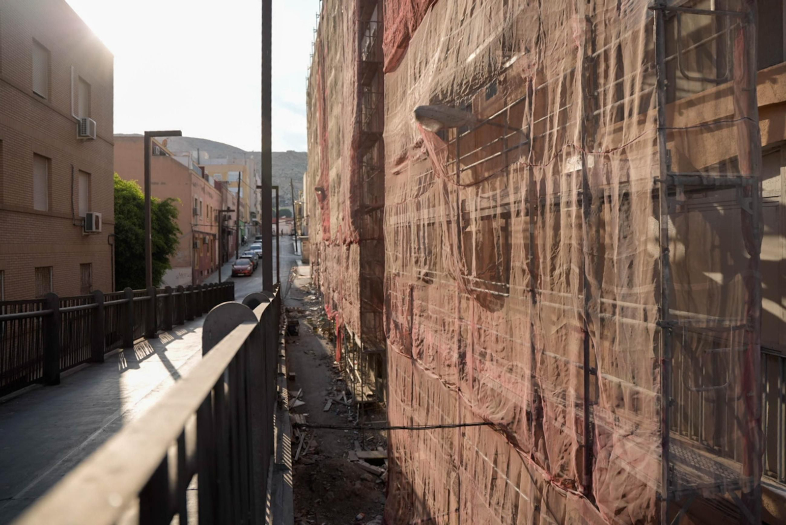 Las obras de rehabilitación en el edificio El Patio de Almería