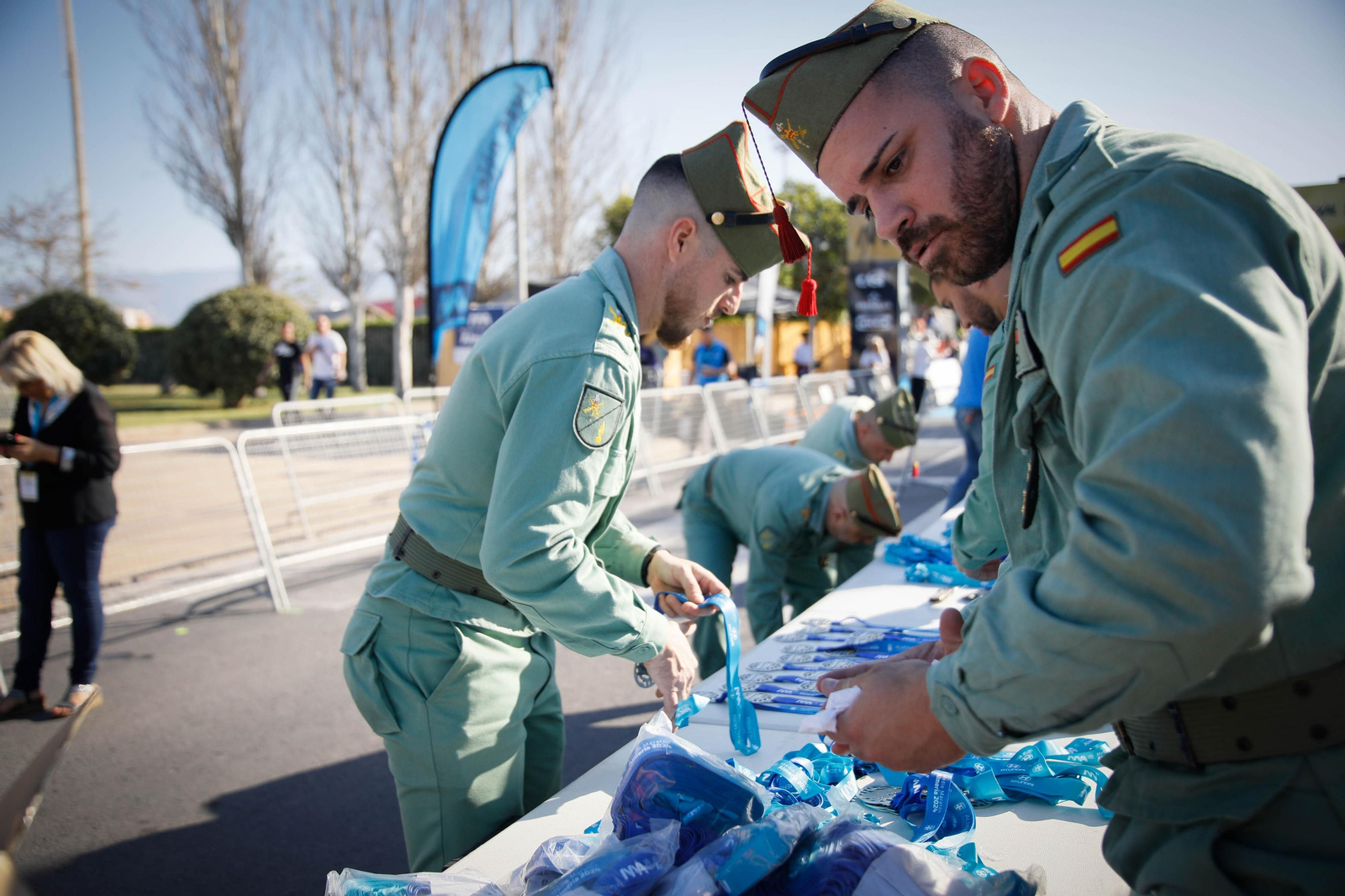 Imágenes de la salida de la Media maratón Ciudad de Almería