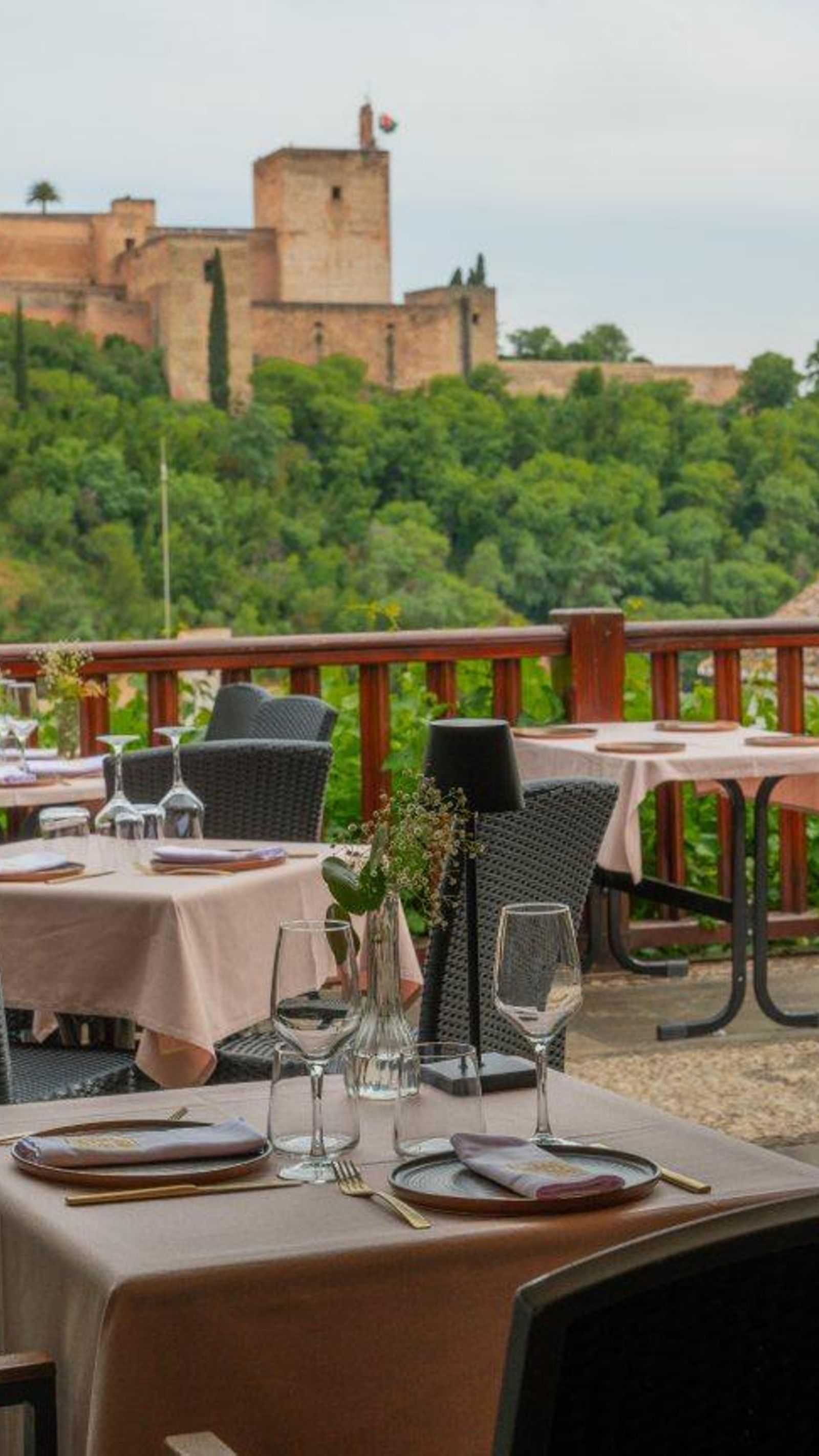 Vistas de la Alhambra desde su terraza