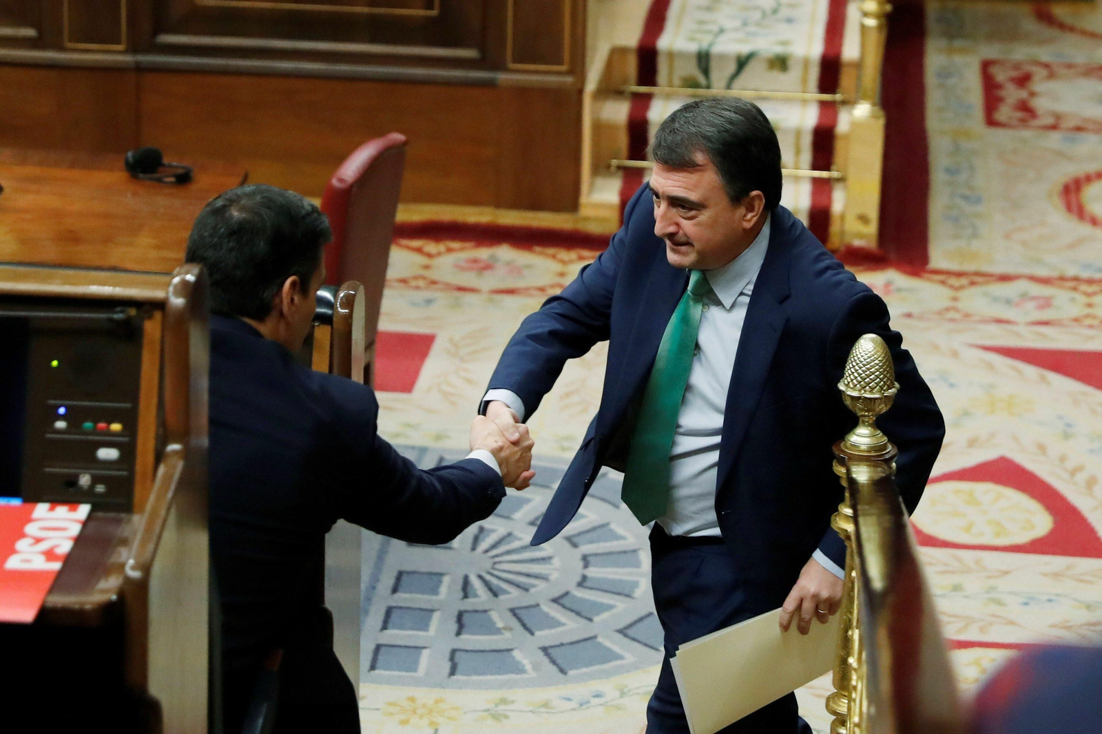 Las imágenes de la investidura de Pedro Sánchez