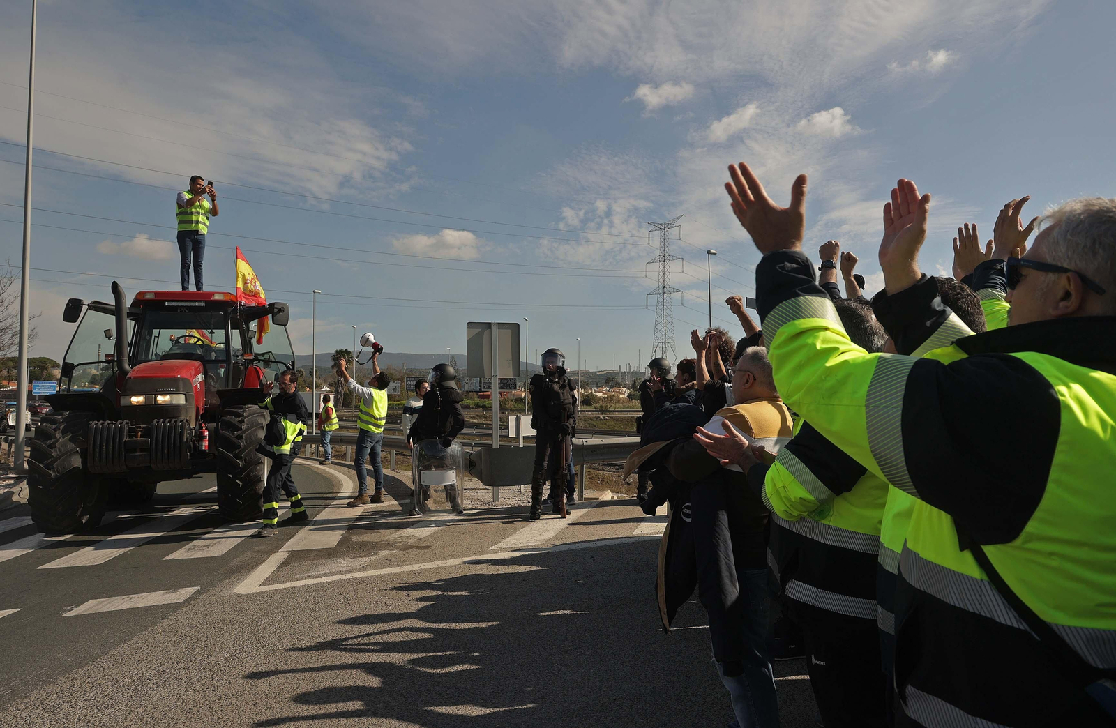 Fotos de la tractorada de agricultores del Valle del Guadiaro en el Campo de Gibraltar