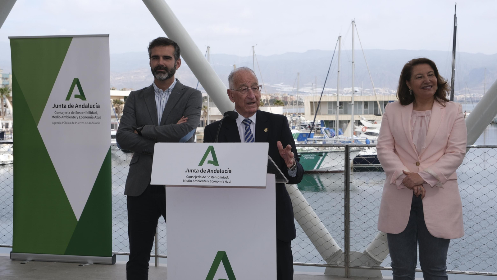 Imágenes de la inauguración de la Lonja del Puerto Pesquero de Roquetas de Mar