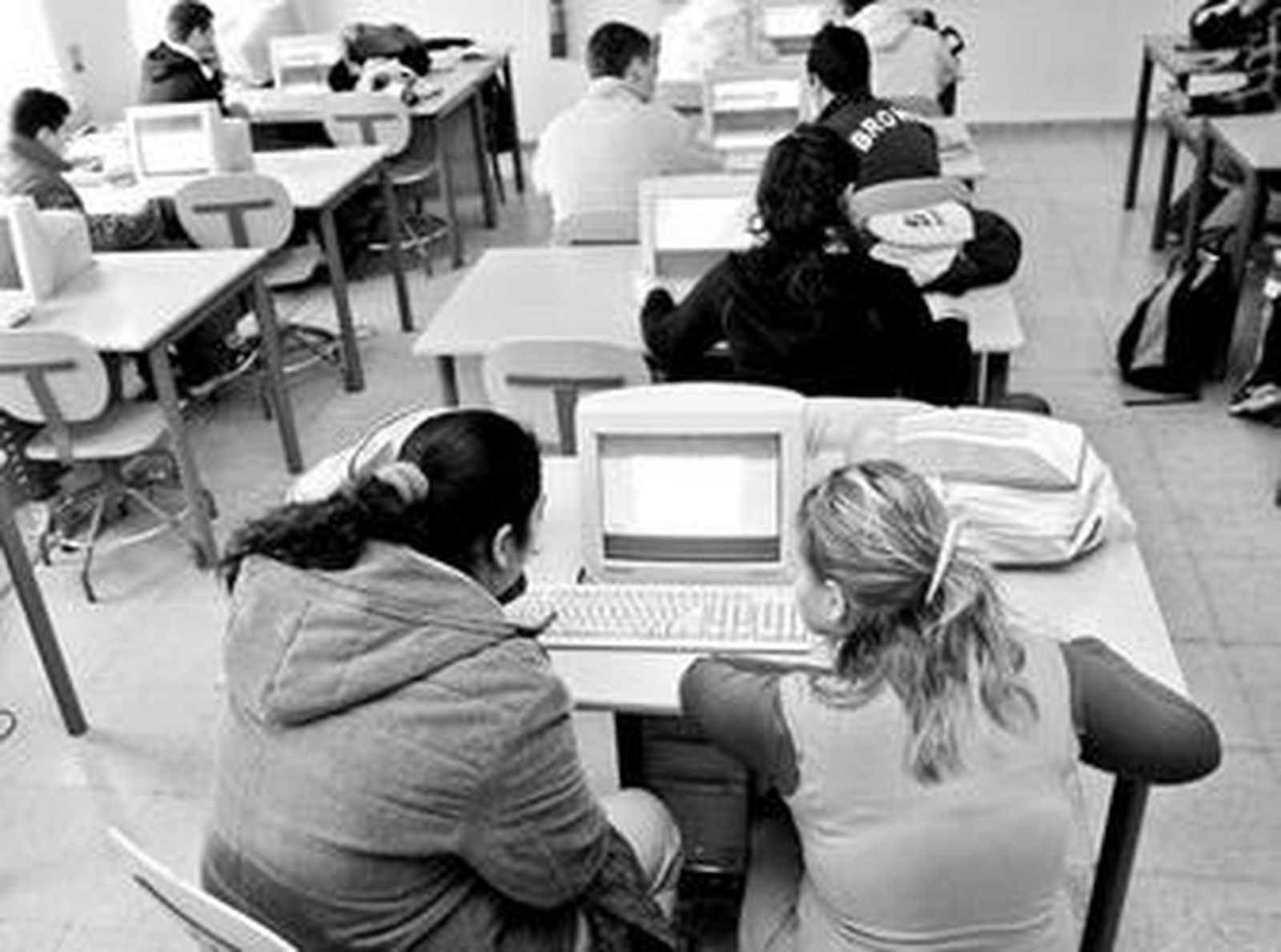Alumnos en un instituto de la capital.
