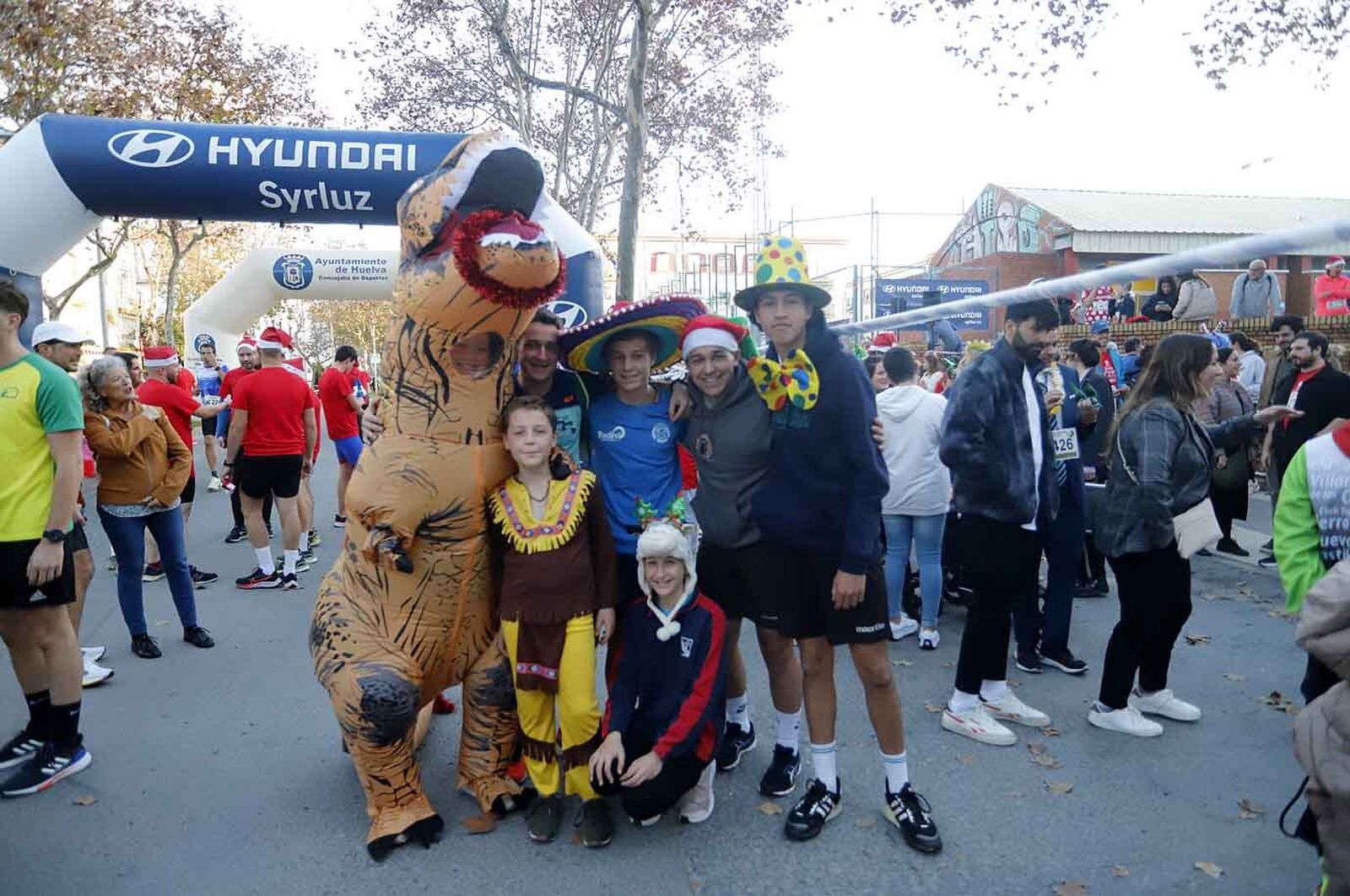 Imágenes de la carrera de San Silvestre en Huelva