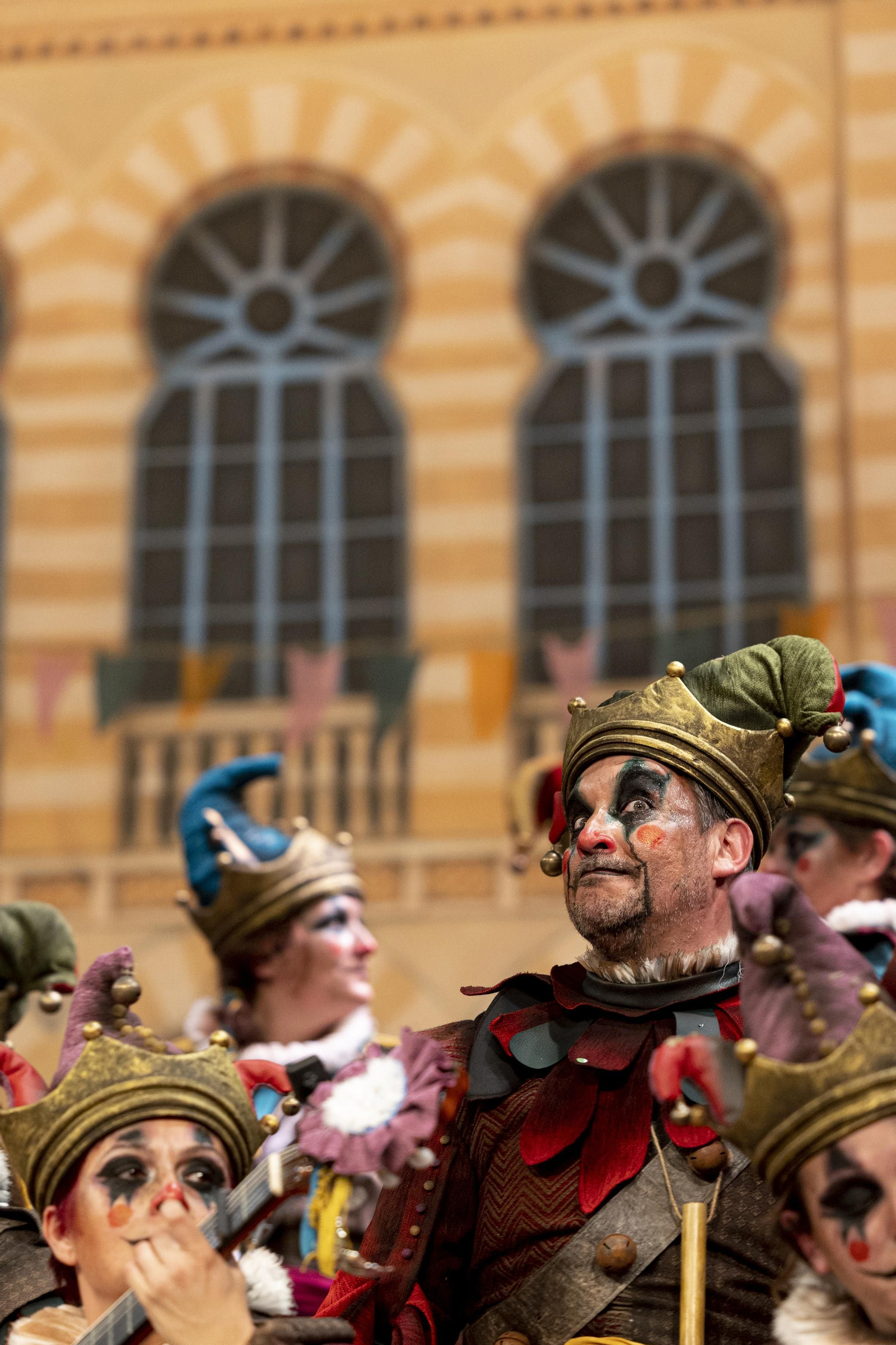 Coro La fiesta de los locos.