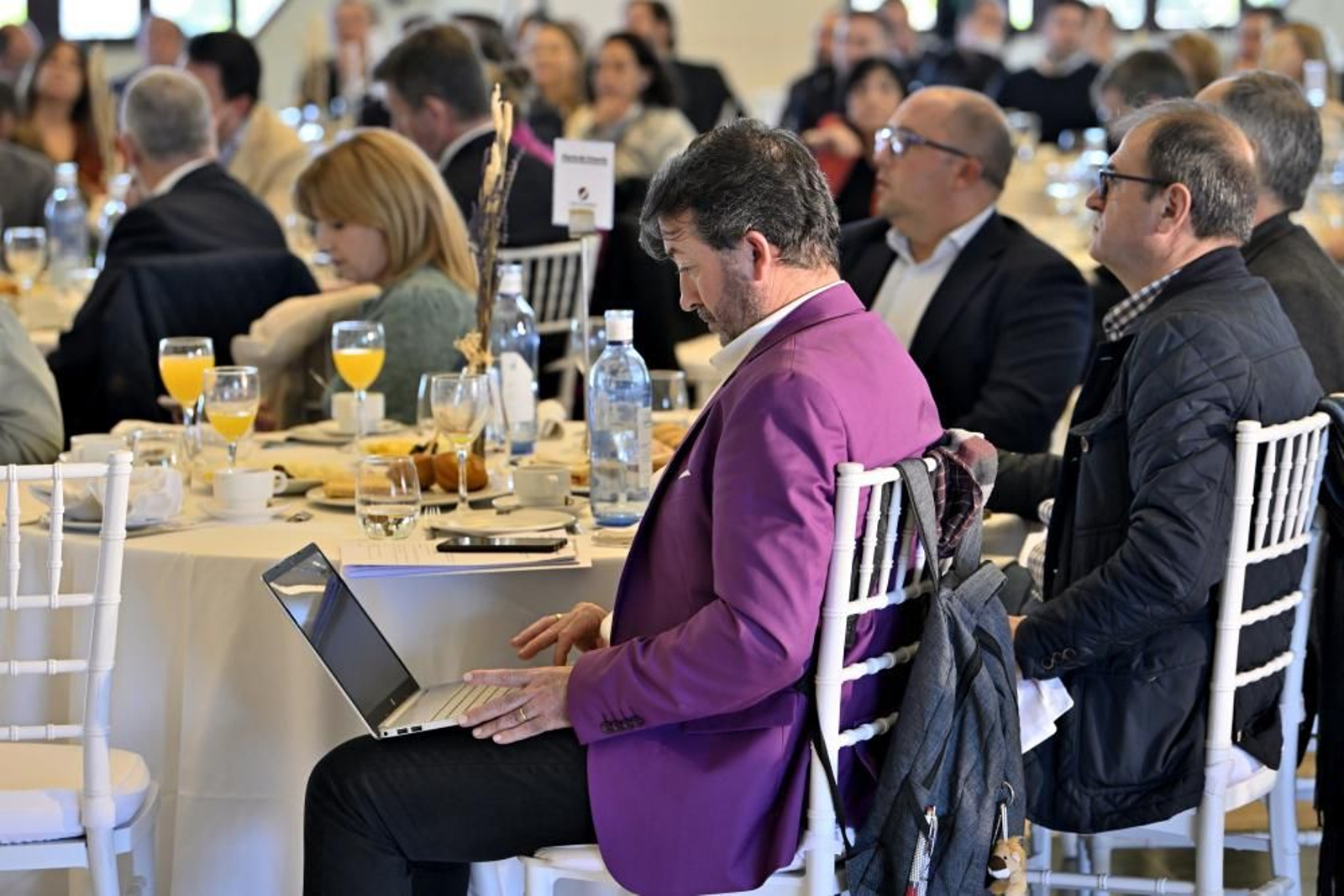 FORO JOLY. JAÉN HOY. Desayuno informativo con el presidente de la Diputación de Jaén, Francisco Reyes