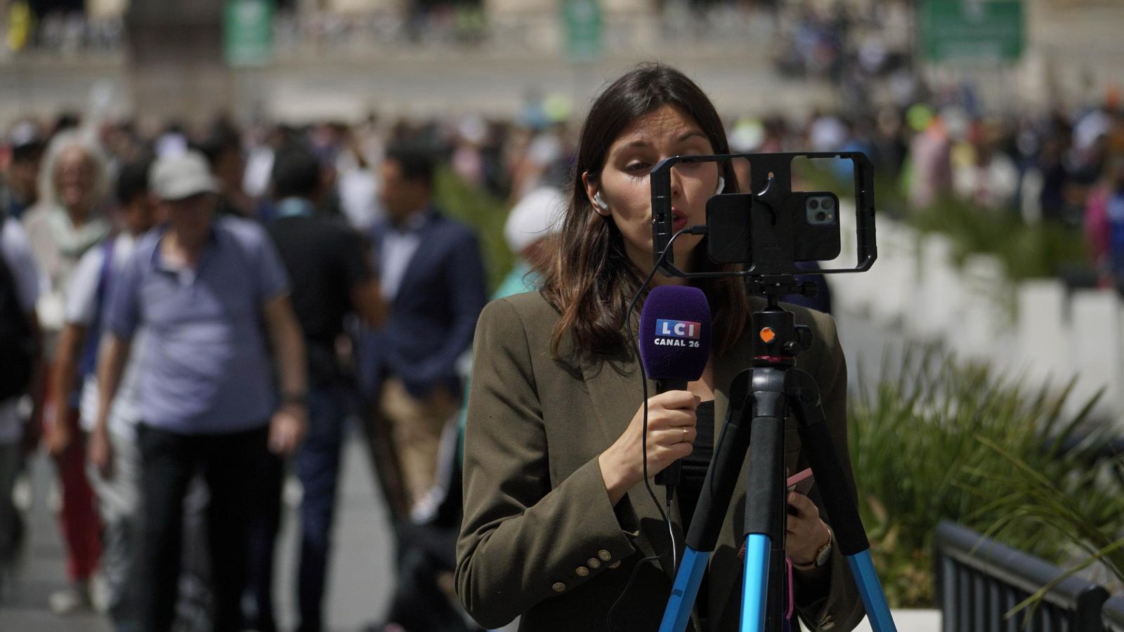 Las imágenes de las vísperas del cónclave en la Plaza de San Pedro del Vaticano