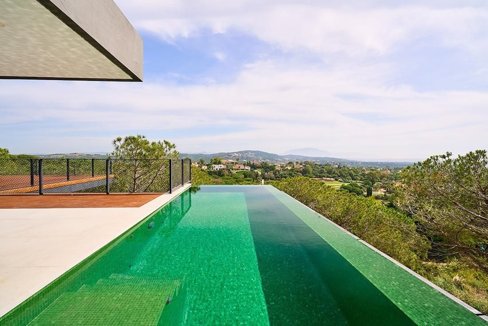 Así es la villa de lujo de arquitectos malagueños que ha ganado un premio. Así es la villa de lujo de arquitectos malagueños que ha ganado un premio.