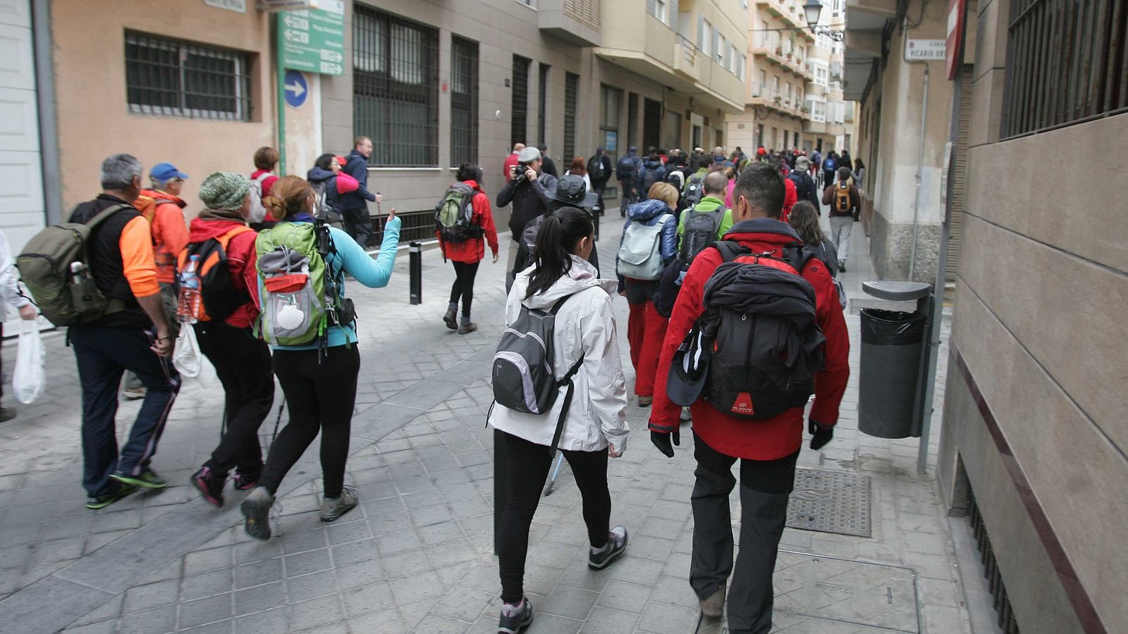 Peregrinos saliendo de Almería capital para la ruta Mozárabe de Santiago.