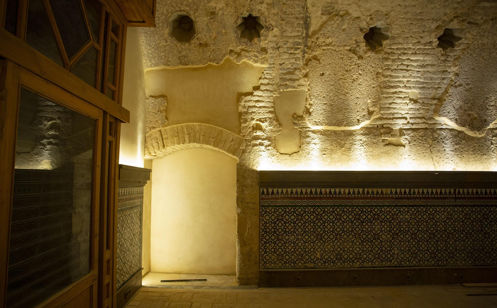 Los baños árabes del bar Giralda, en imágenes