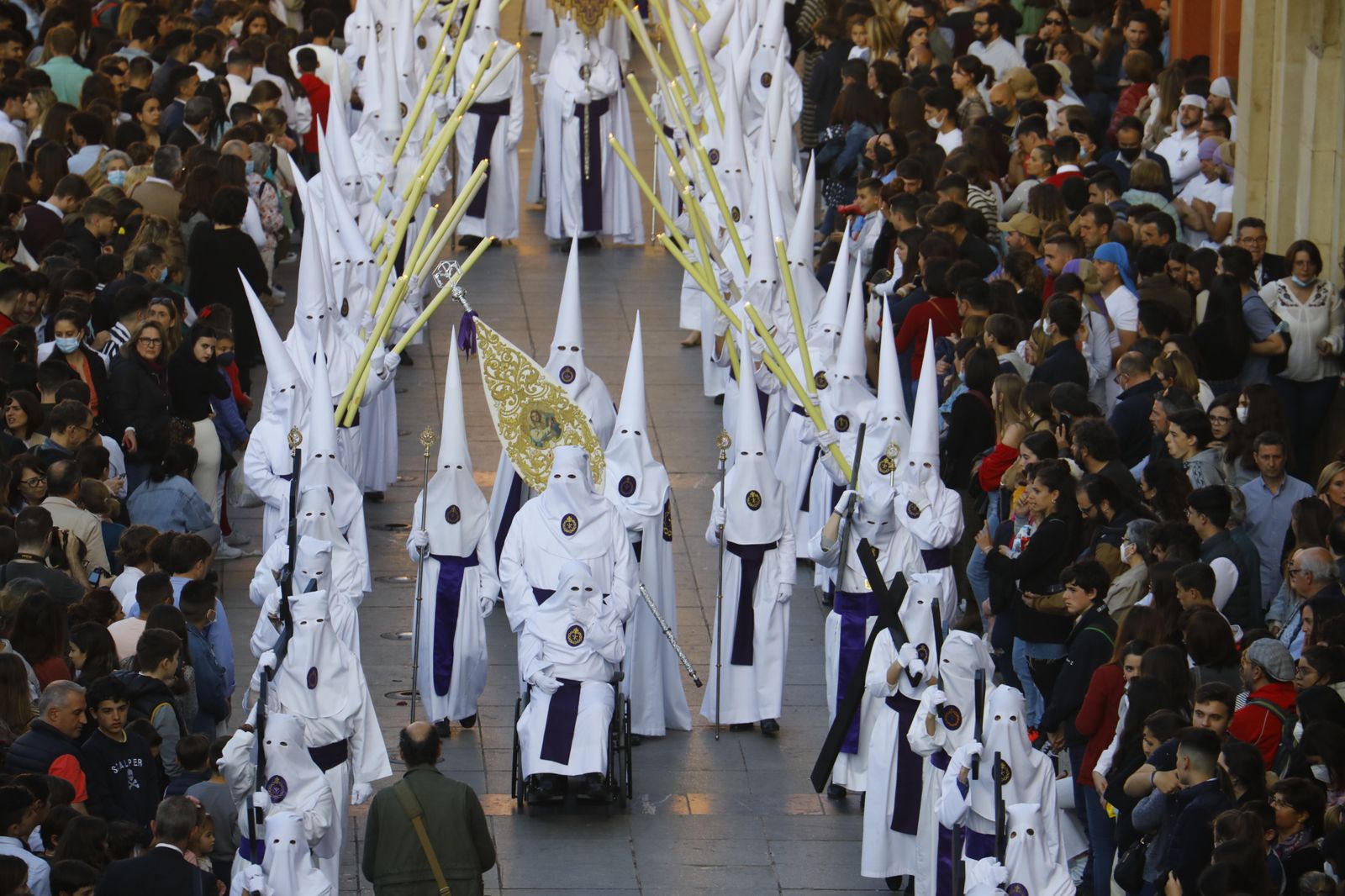 Miércoles Santo en Córdoba: La procesión de la Misericordia, en imágenes