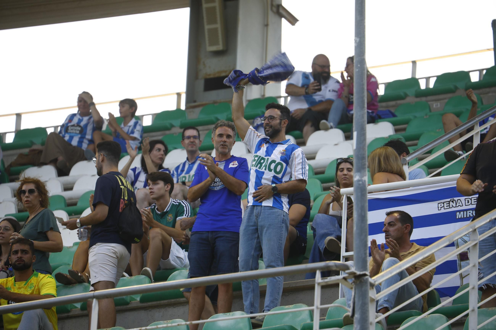 Las mejores fotos del ambiente en El Arcángel para el Córdoba CF - Deportivo