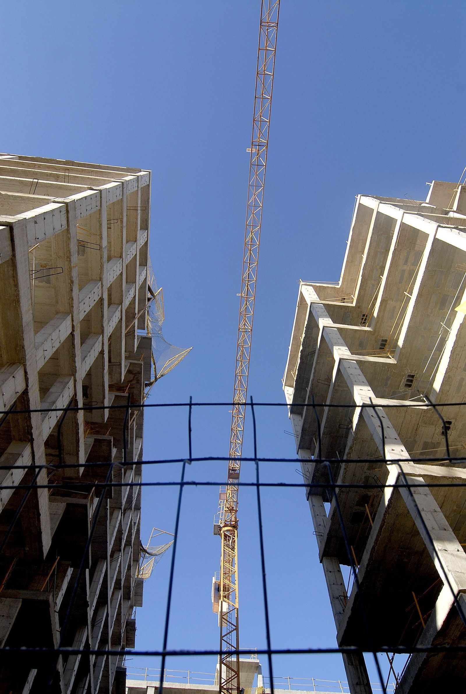 El municipio con más viviendas es Cenes de la Vega.