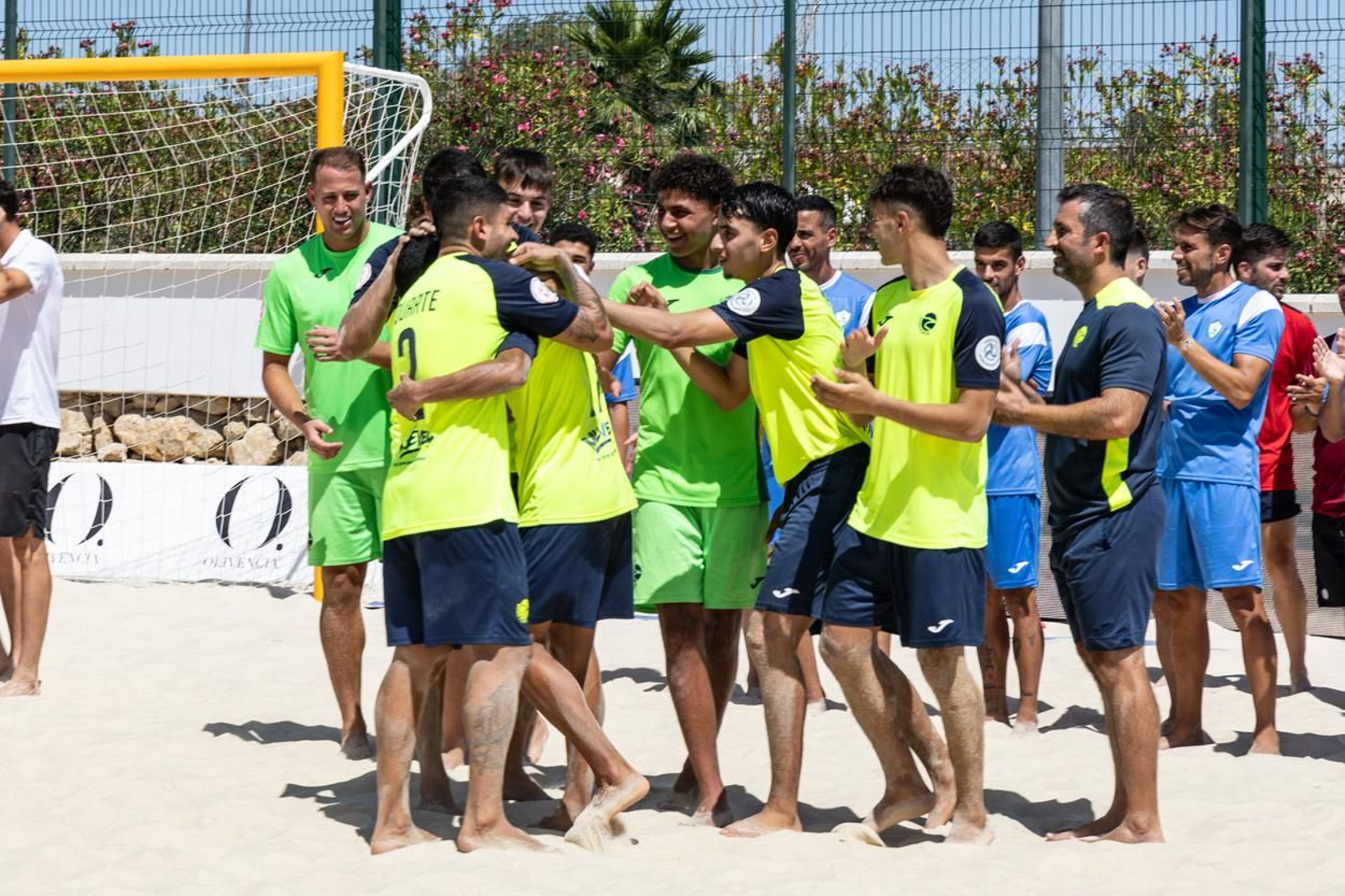 La final y la entrega de trofeos de la Copa Federación masculina de fútbol playa, en imágenes