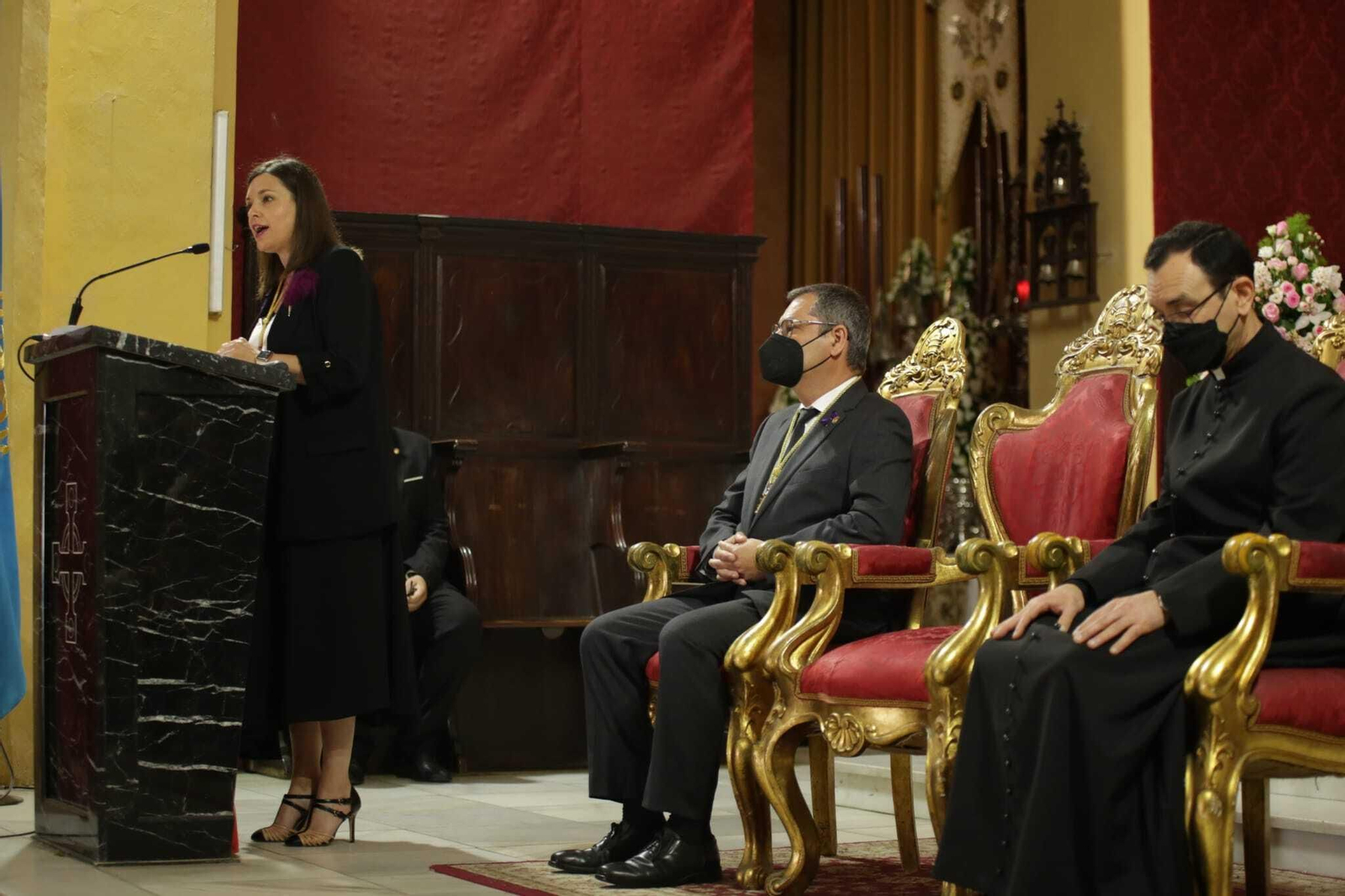 Jueve Santo en San Fernando: Así ha sido el rito de la entrega del bastón al Regidor Perpetuo