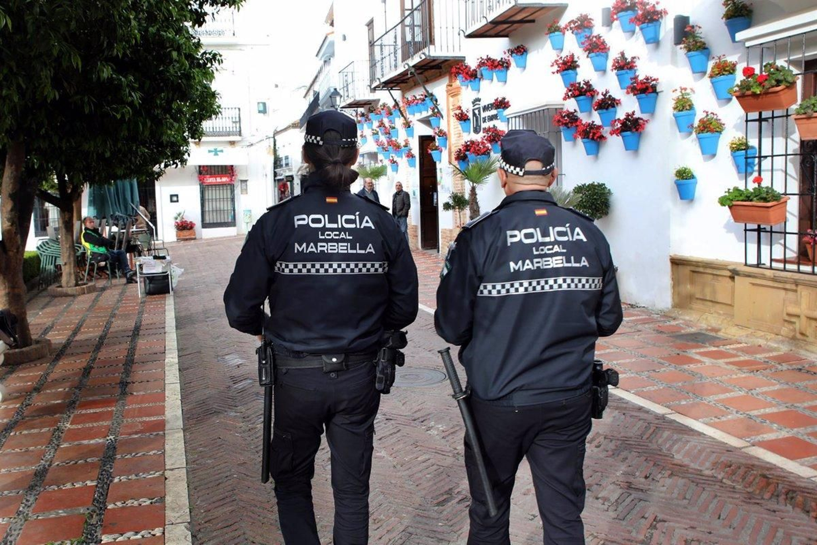 Policías locales en Marbella.