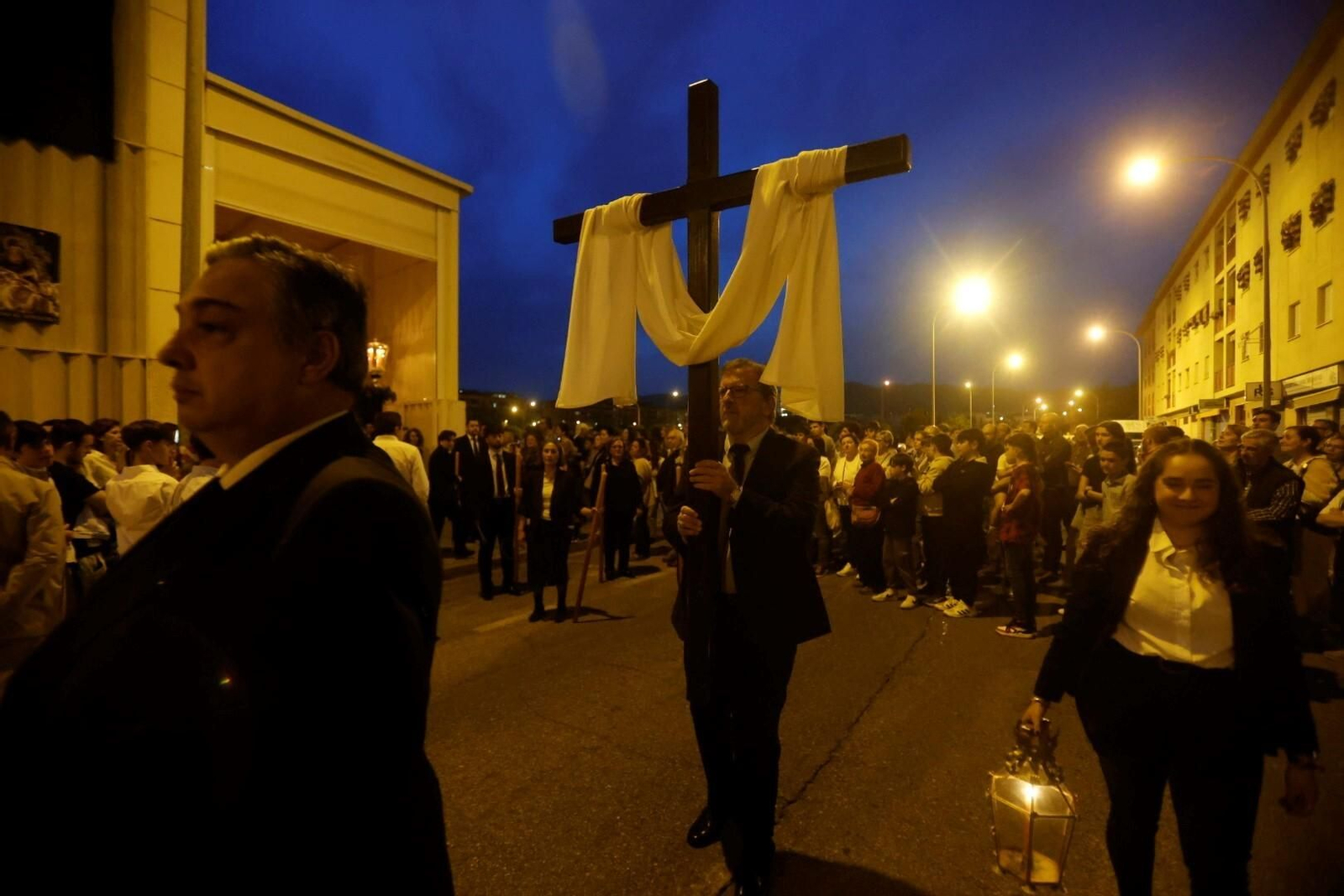 La procesión del Traslado al Sepulcro de Córdoba en este Sábado de Pasión, en imágenes