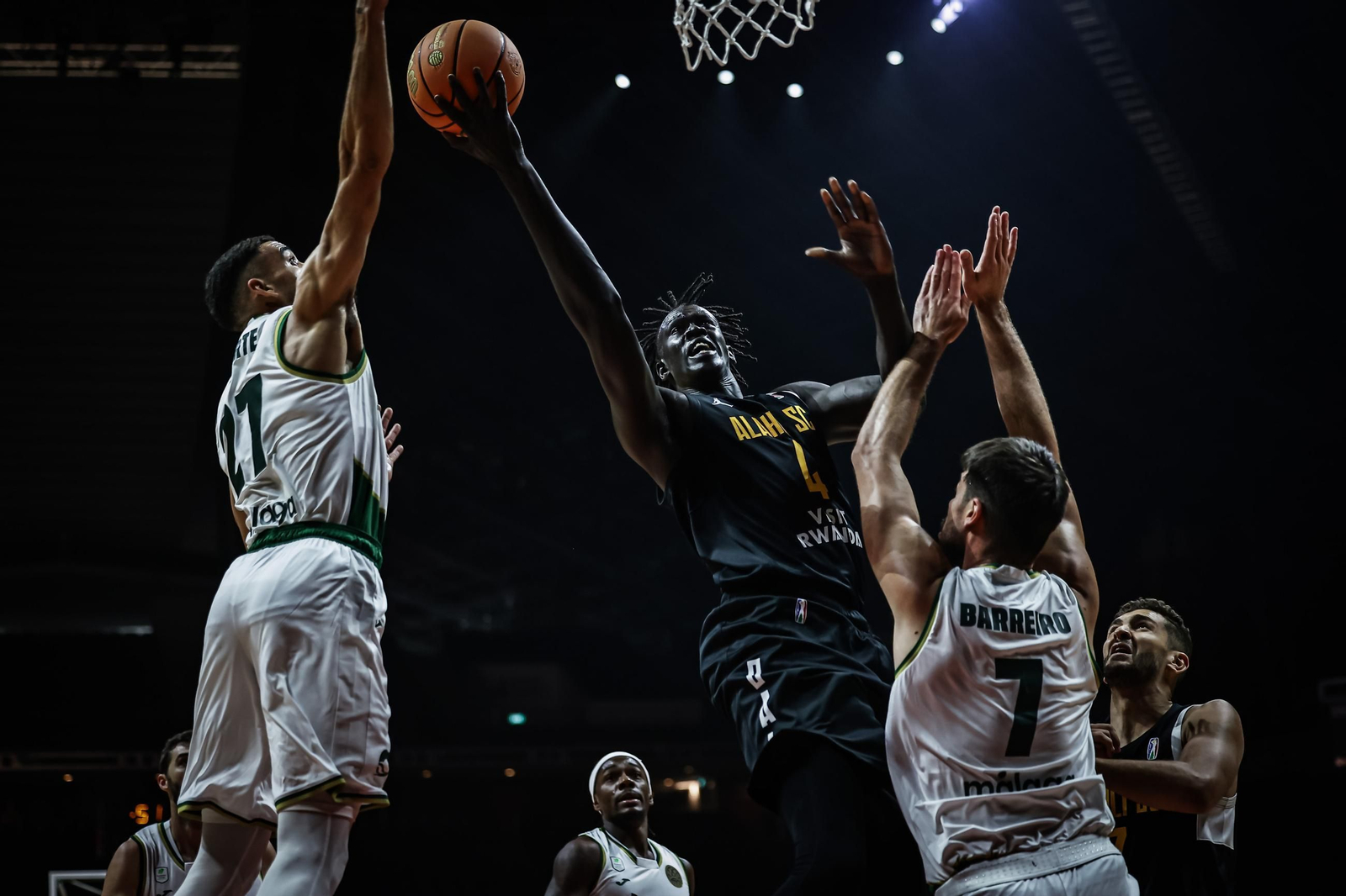 Las fotos del Unicaja - Al Ahli de la Copa Intercontinental de baloncesto