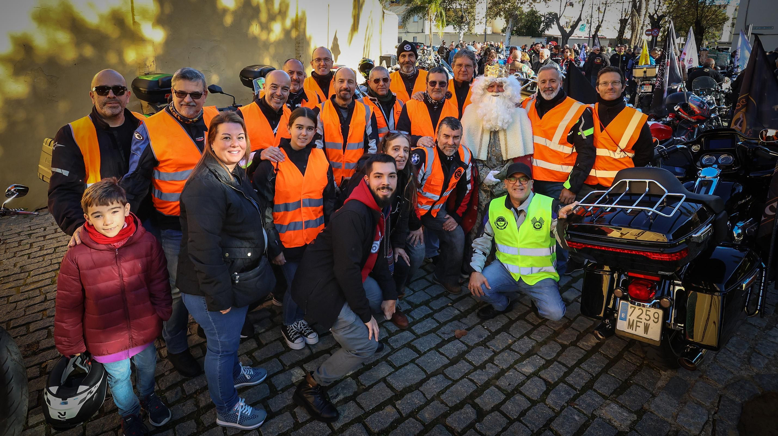 Búscate en la gran motorada solidaria celebrada en Jerez