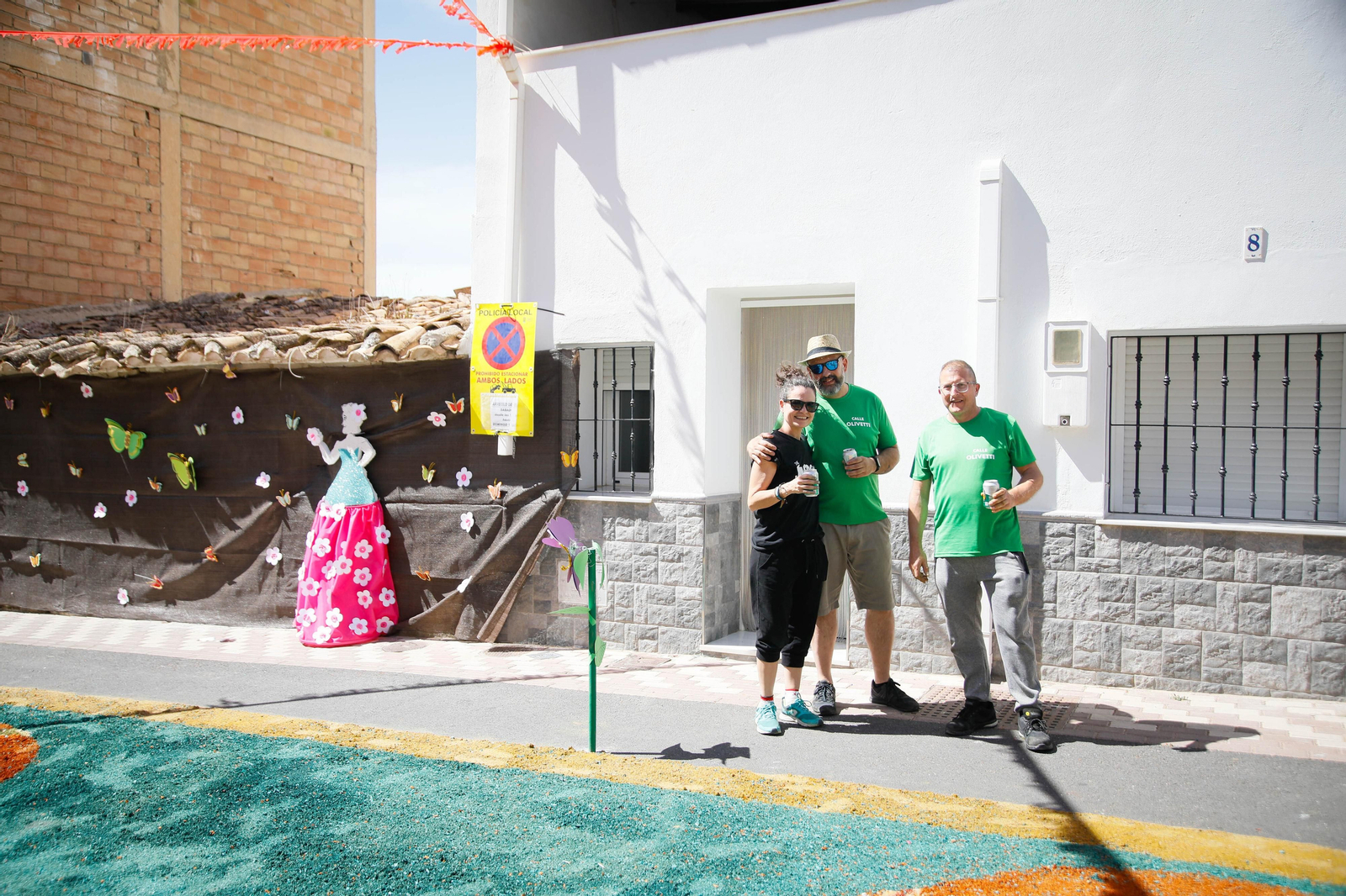 Así es la gran alfombra de serrín para que levite la Virgen de Fátima de Tíjola