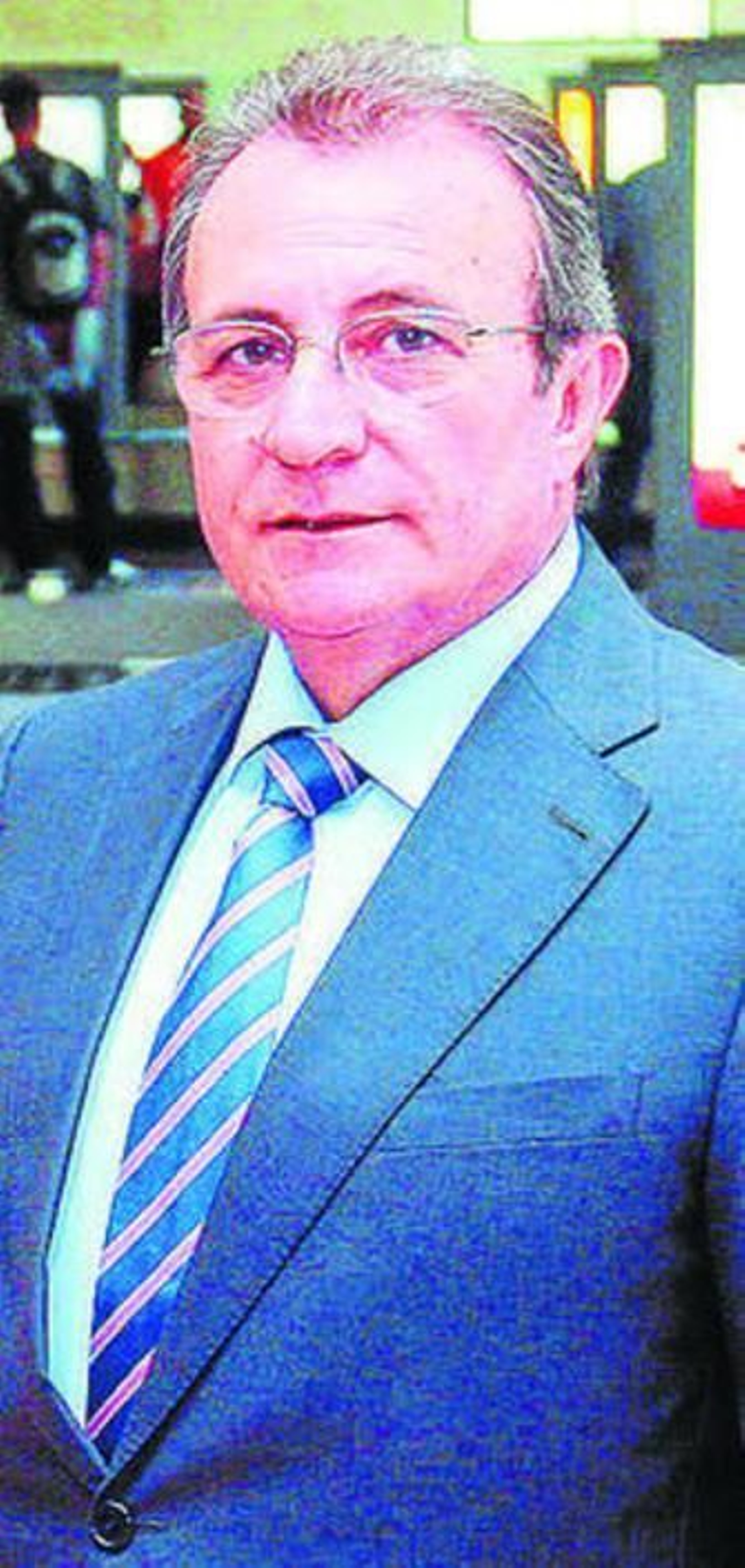 Estanislao Pérez, director. Estanislao Pérez, director.