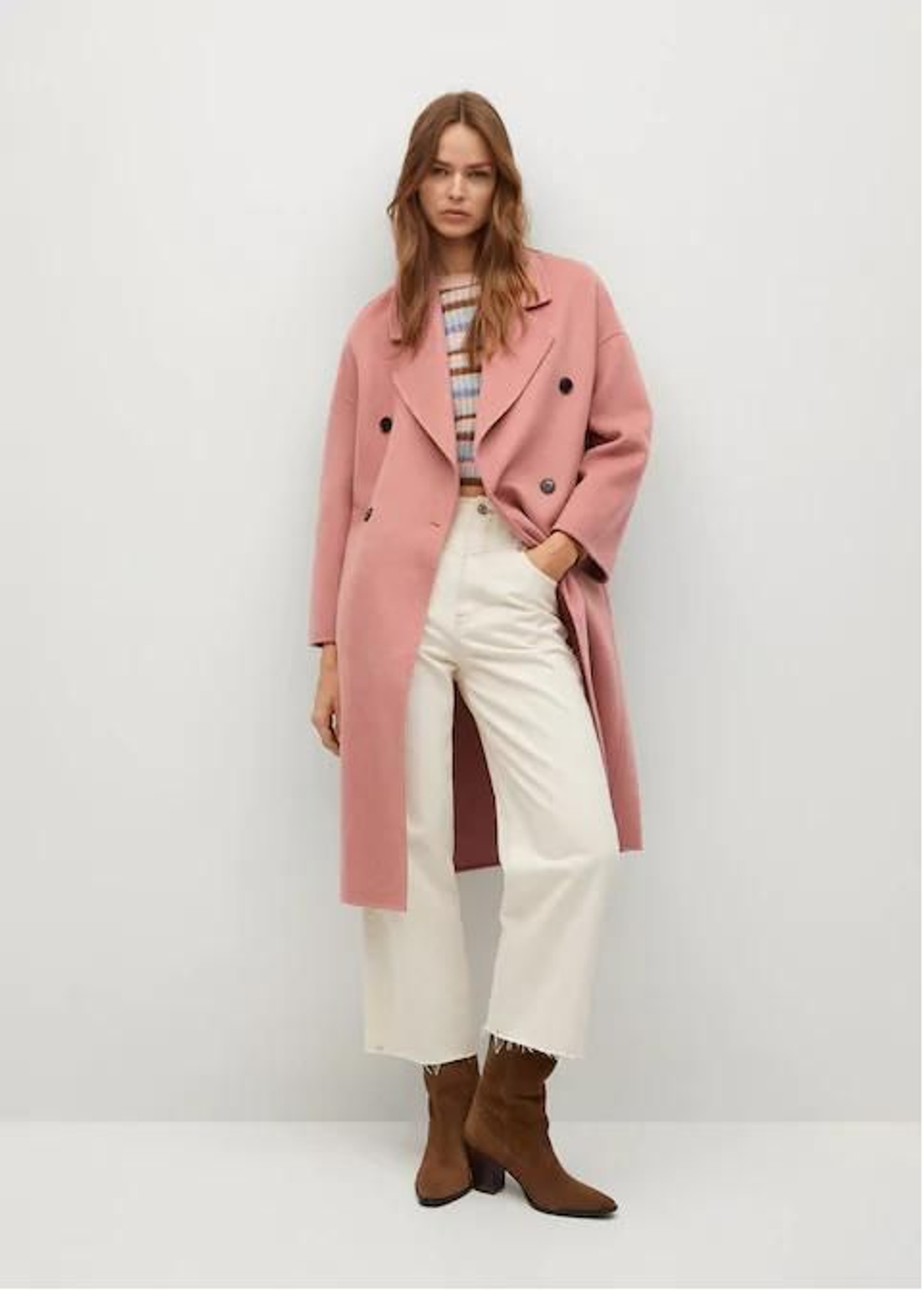 Abrigo rosa 'handmade' de Mango.