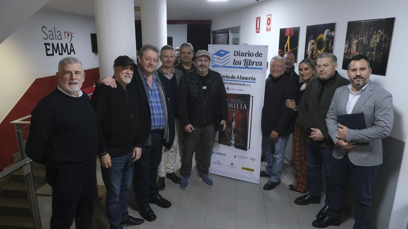 Emilio Osorio, Paco Rivas, Diego Martínez, Rubén Martínez, Pepe Lee Luis, Ramón García, Chipo Martínez, Rosa Sabiote, Diego Cruz e Iván Gómez en la EMMA.