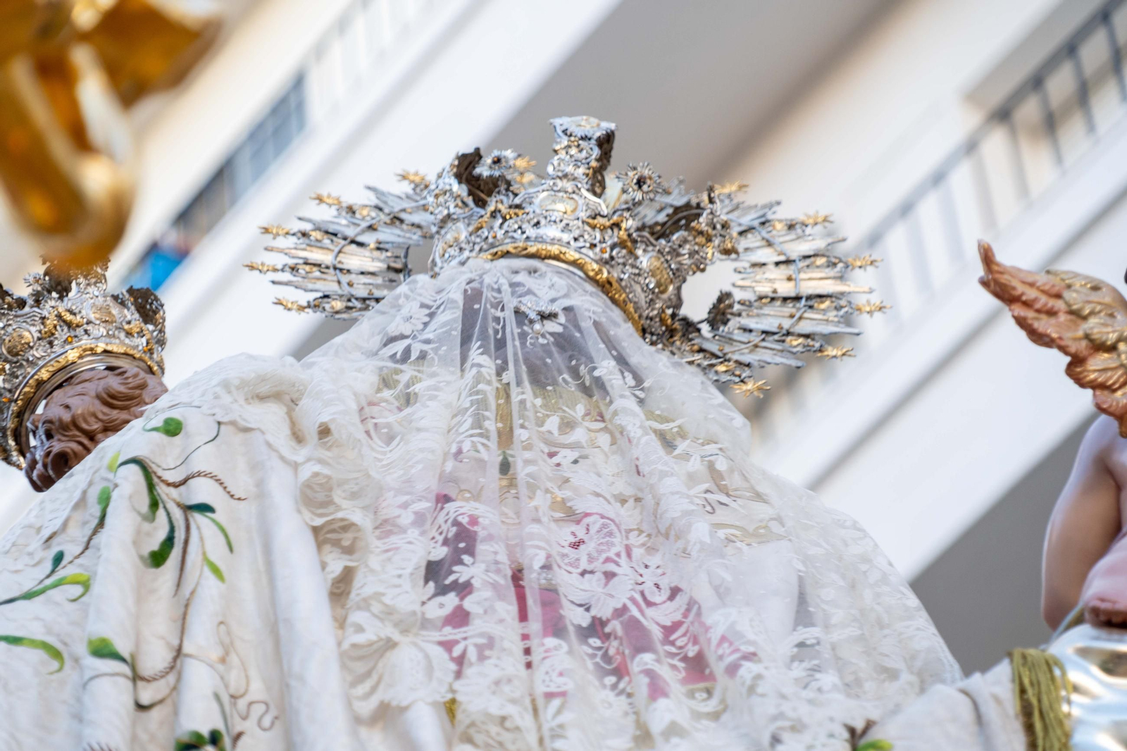 Imágenes de la procesión La Virgen del Carmen por las calles de Huelva