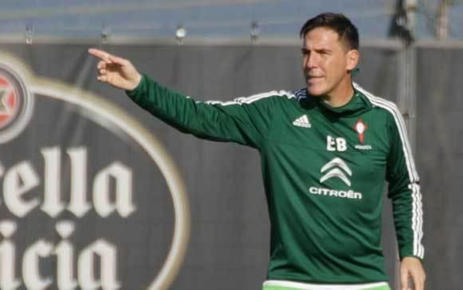 Eduardo Berizzo, en un entrenamiento con el Celta. /EFE