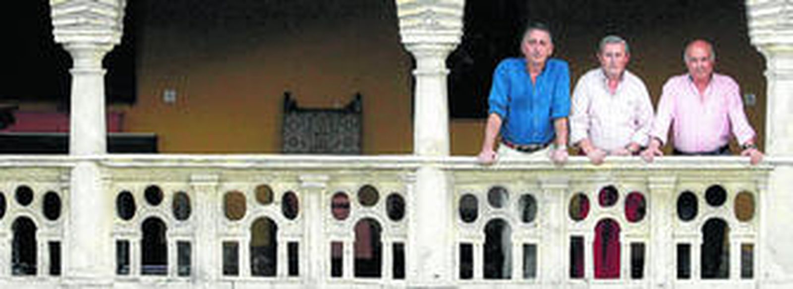 Los rotarios Rafael Caballero, José Fernández Peláez y Pedro Jesús Luque.