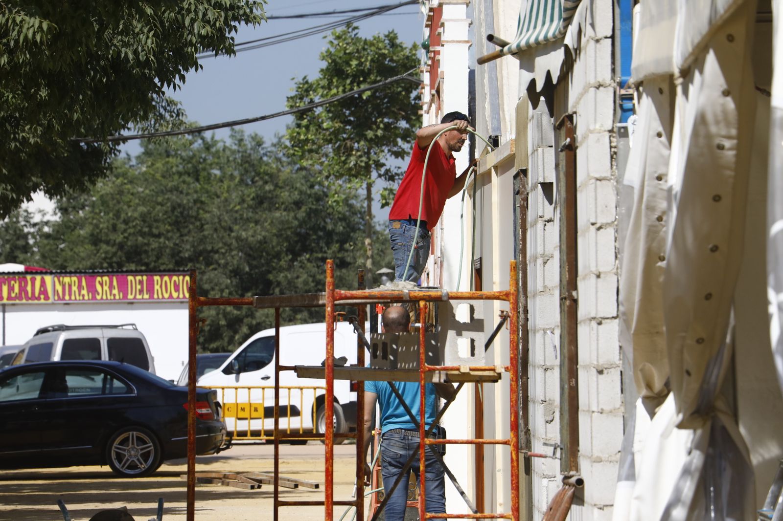 Un recorrido en imágenes por El Arenal a horas de que comience la Feria de Córdoba