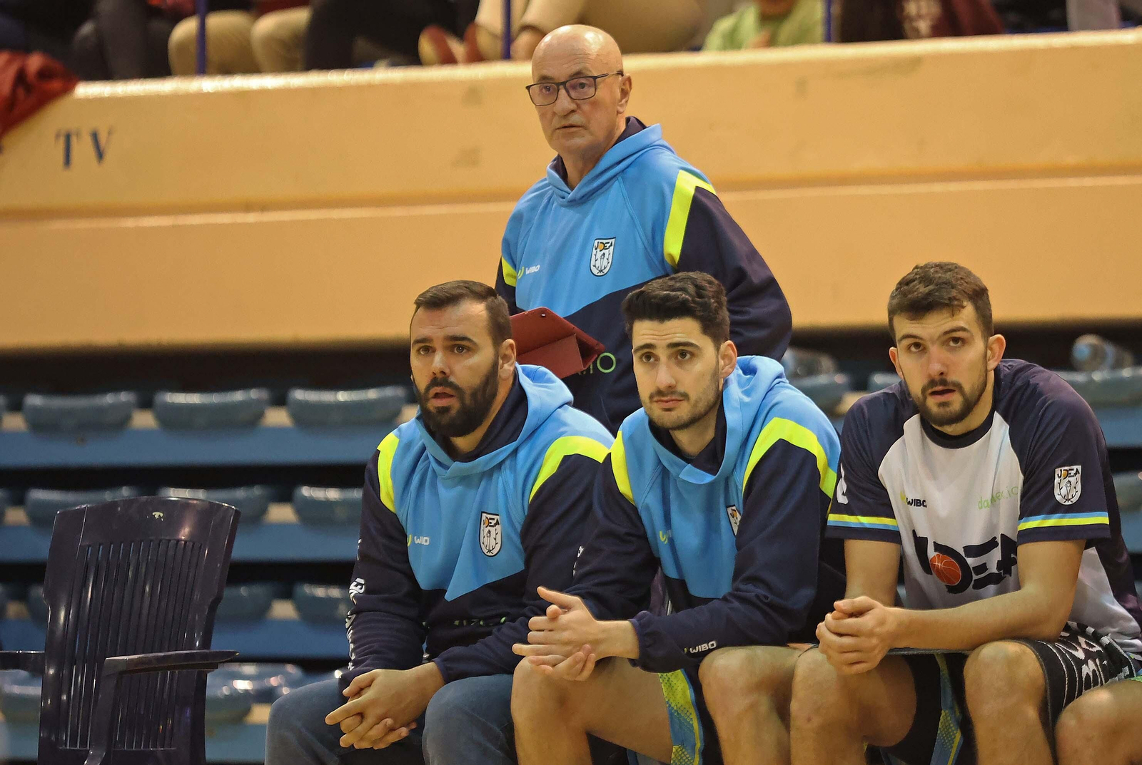 Las mejores fotos del Udea - Huesca, con Scariolo como espectador en el Doctor Juan Carlos Mateo
