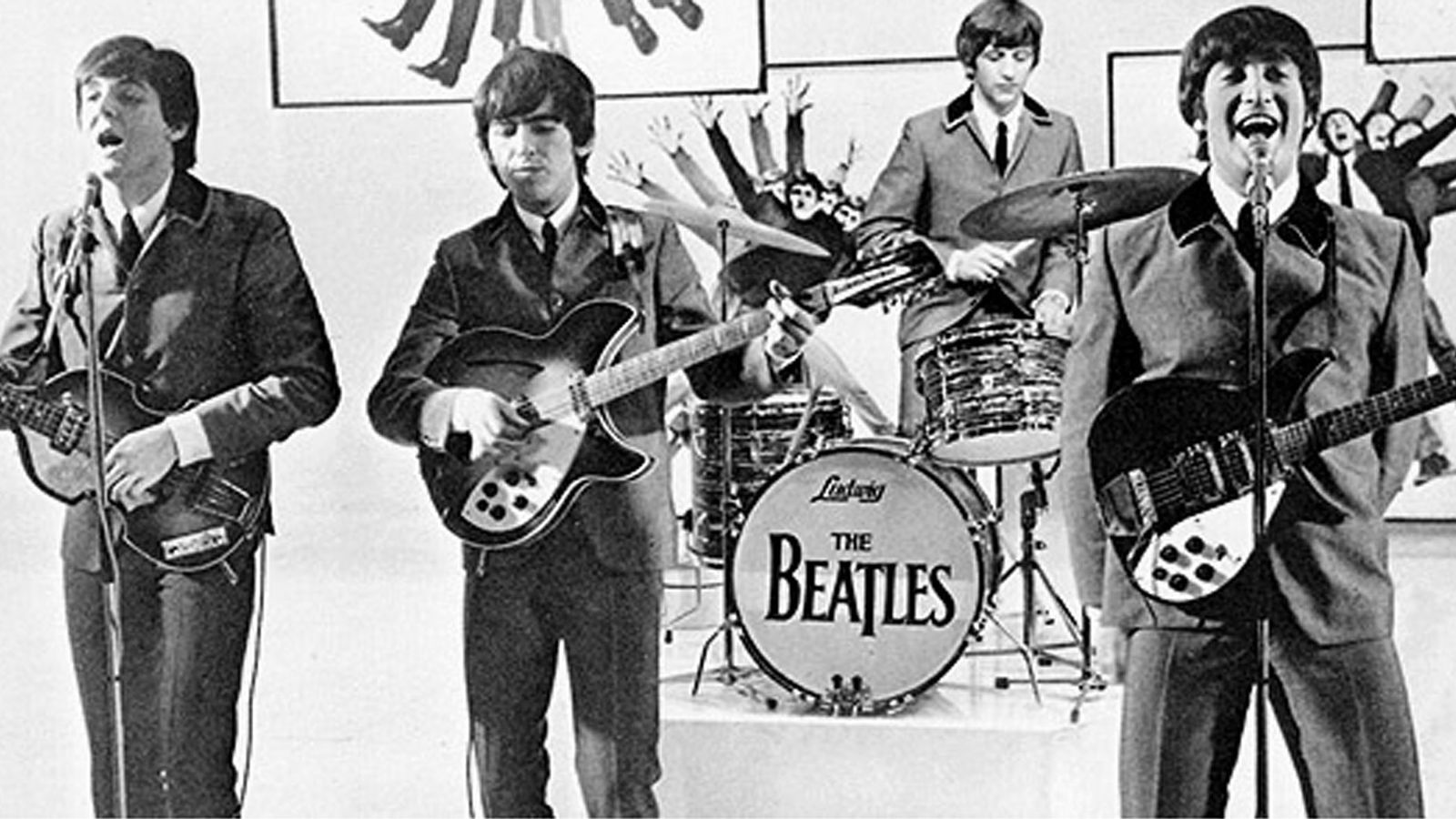 Los Beatles, con Paul McCartney a la izquierda, en una de sus actuaciones.