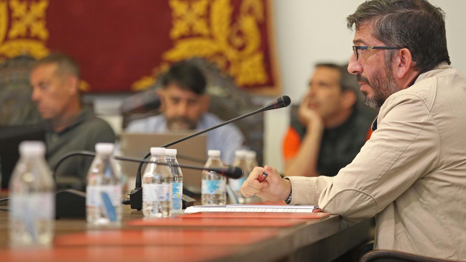 El concejal no adscrito, Juan Chacón. El concejal no adscrito, Juan Chacón.