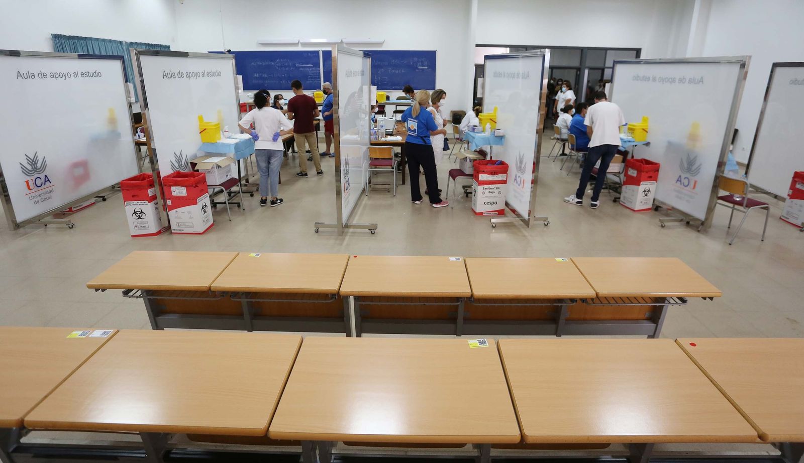 Nuevas vacunaciones masivas en el campus de la UCA en Jerez