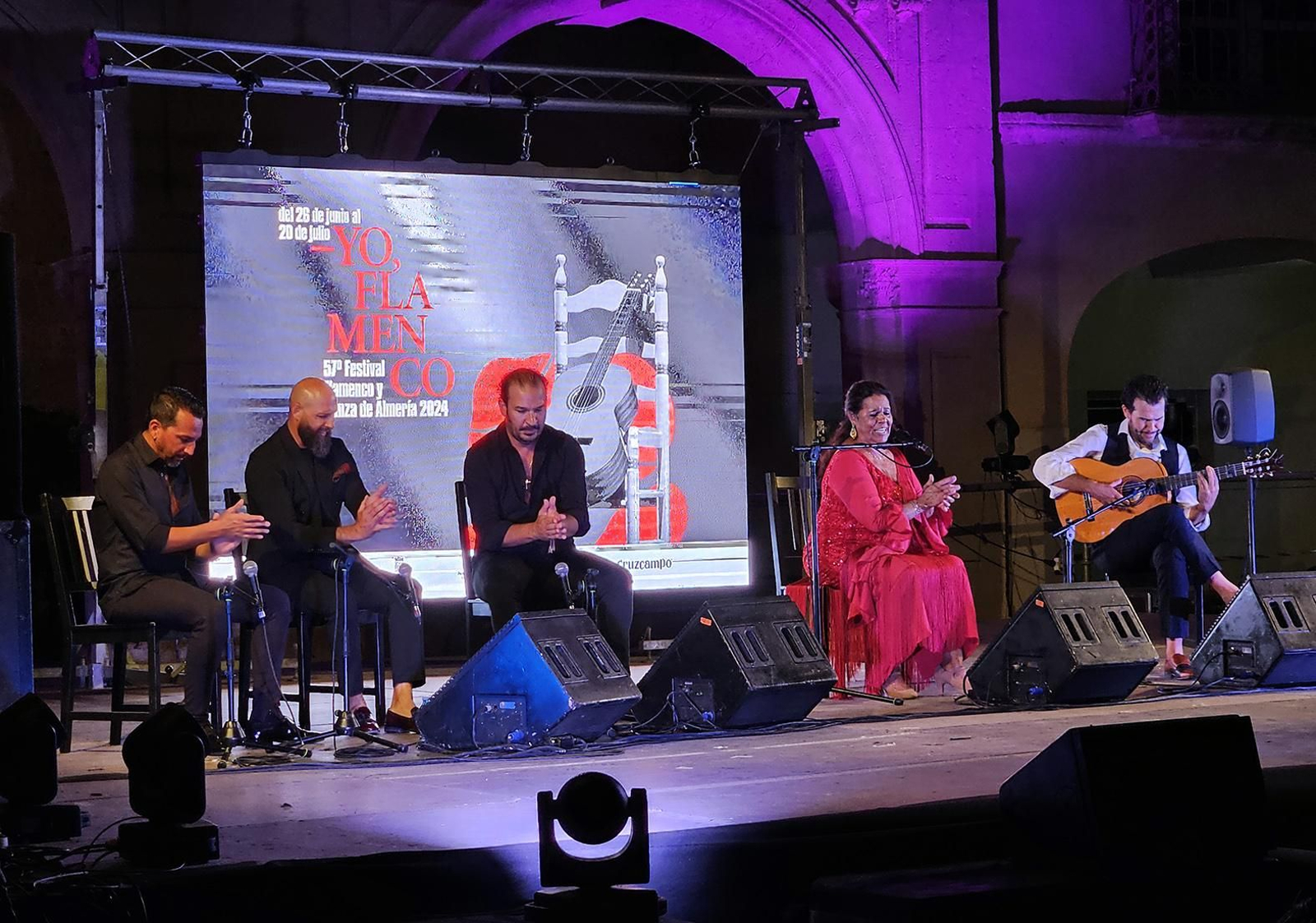 Aurora Vargas mostró la fuerza y la elegancia en el cante en este Festival.