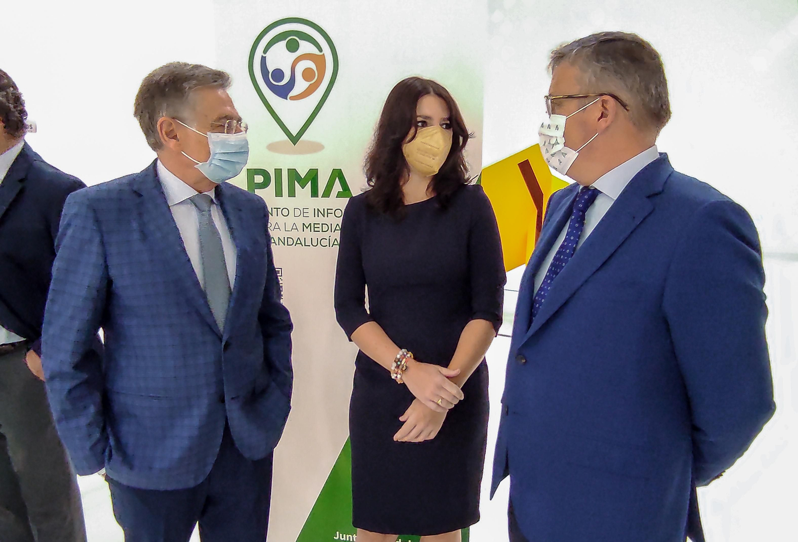 El presidente de la Audiencia, la delegada de Justicia y el juez decano de Córdoba.