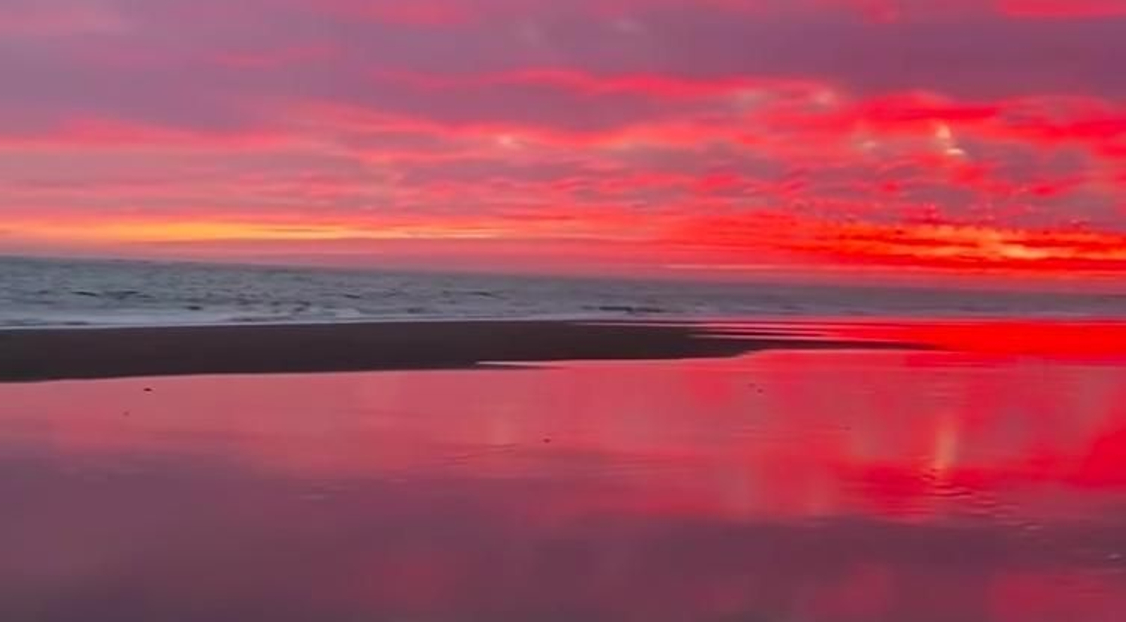 Uno de los instantes del atardecer. Uno de los instantes del atardecer.