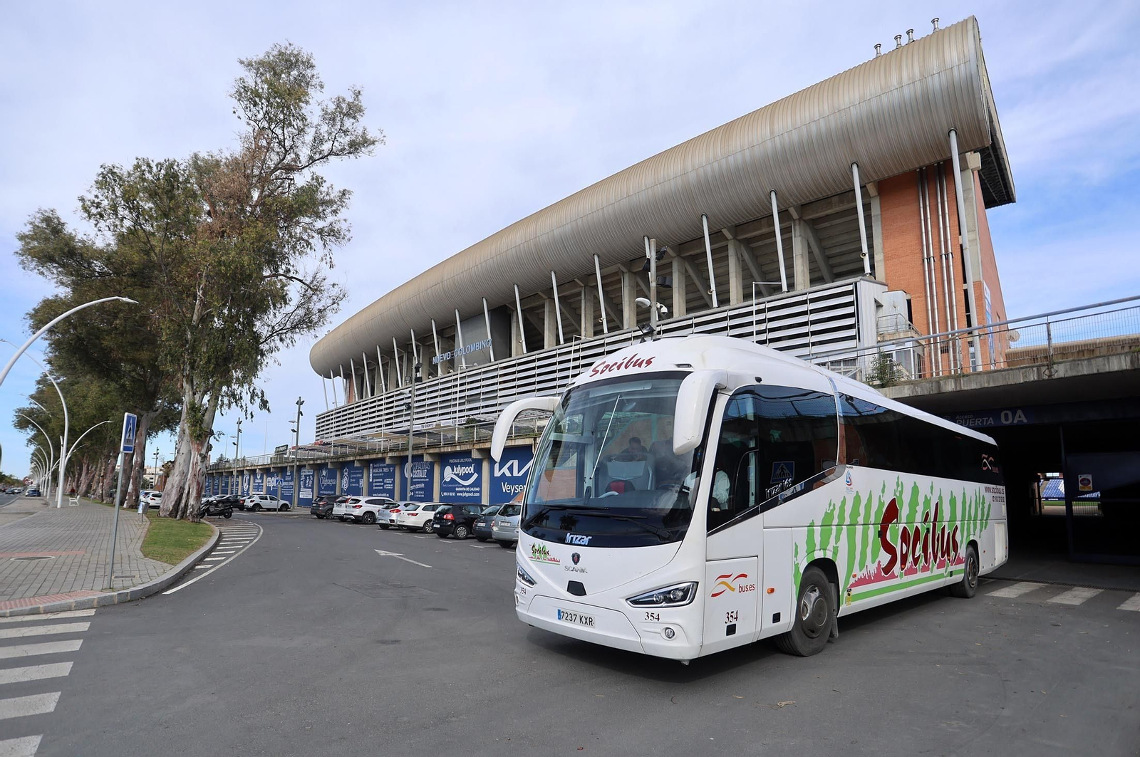 Imágenes del ambiente en la mañana del sábado en Huelva